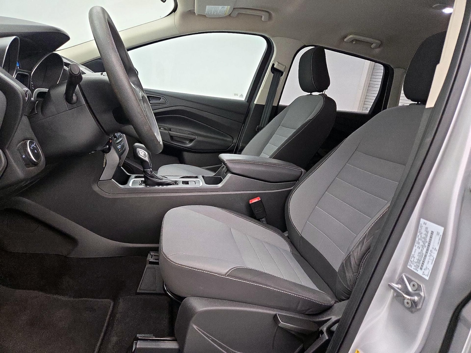 2019 Ford Escape S - Photo 12