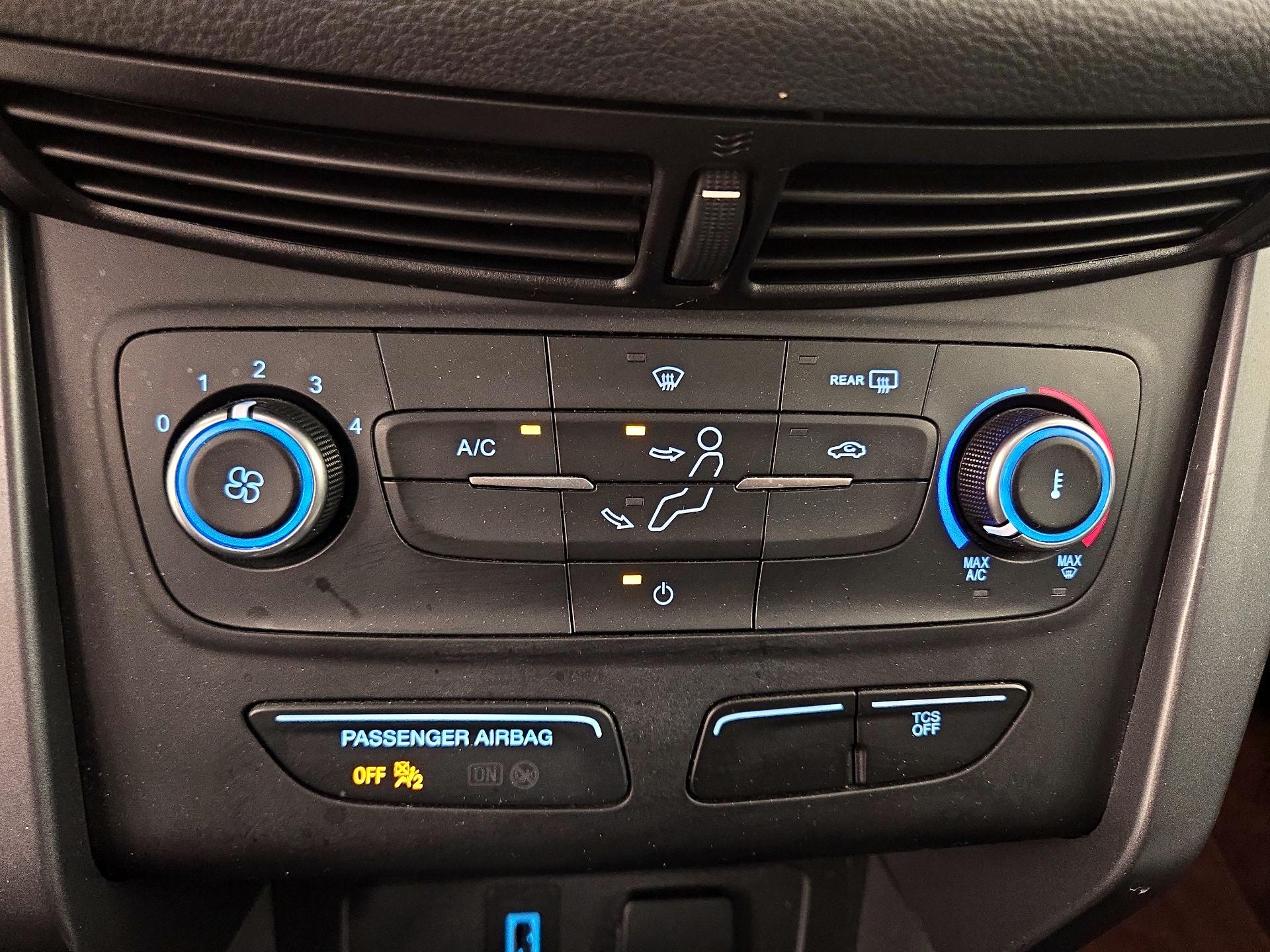 Thumbnail: 2019 Ford Escape - 16