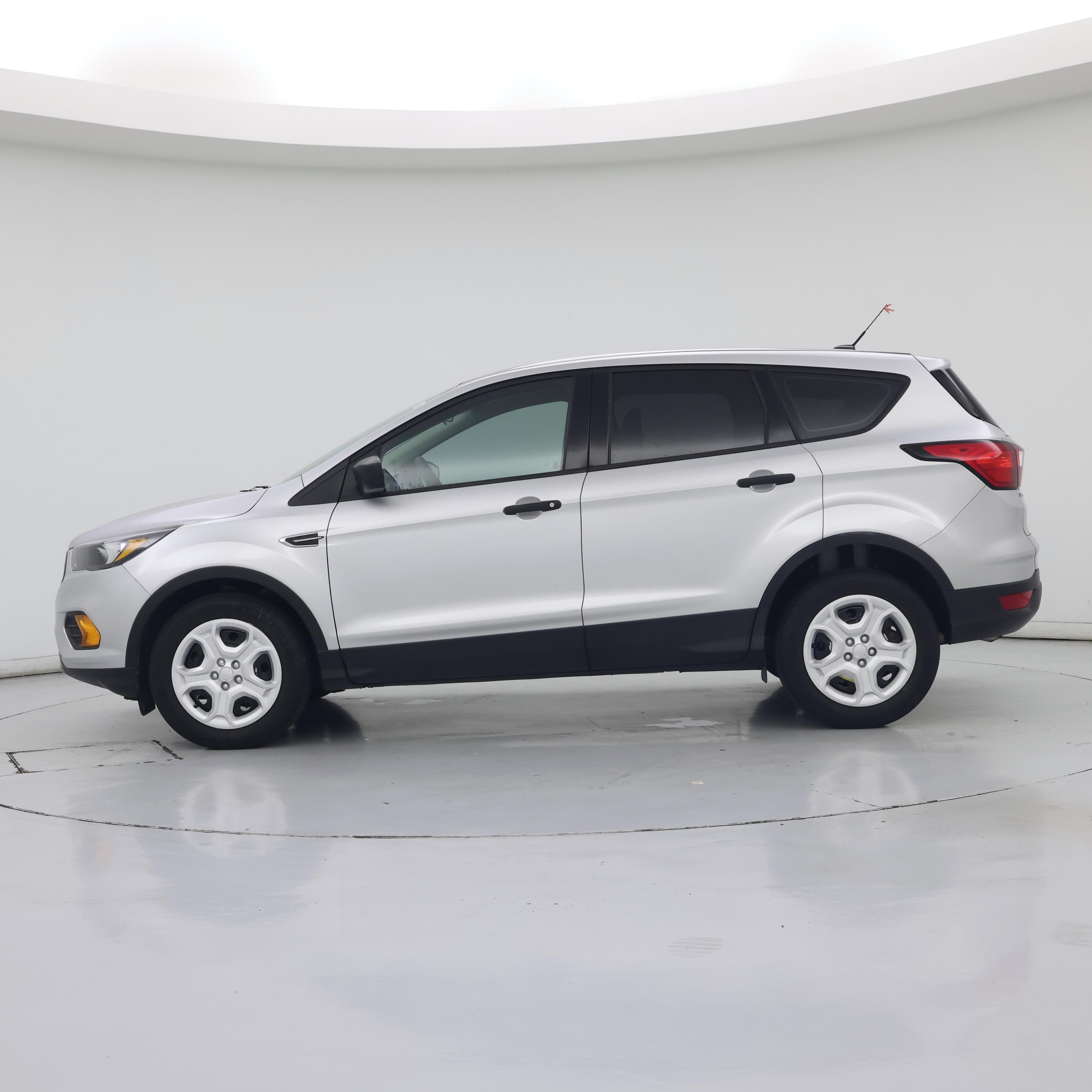 Thumbnail: 2019 Ford Escape - 3