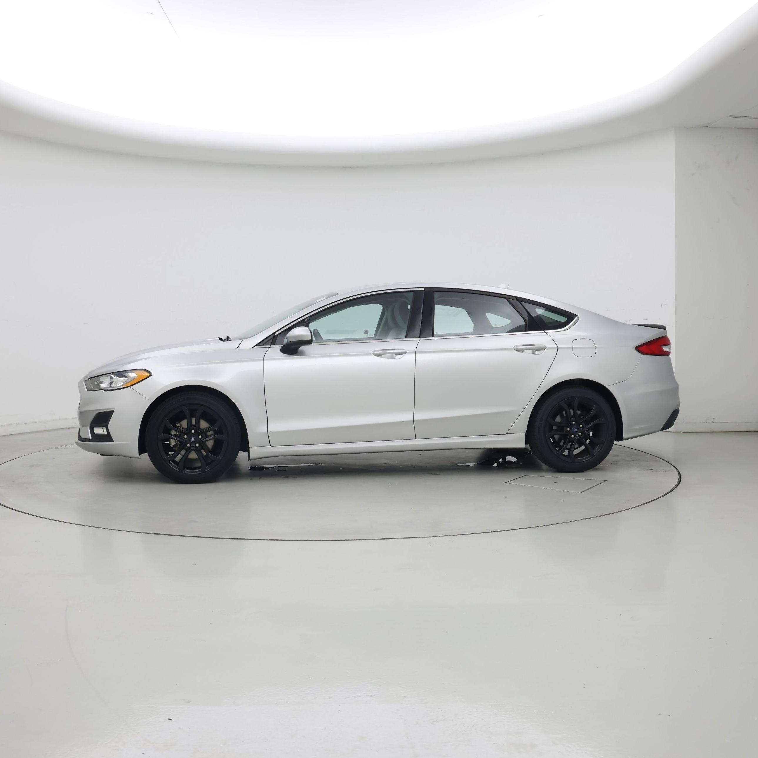 Thumbnail: 2019 Ford Fusion - 3
