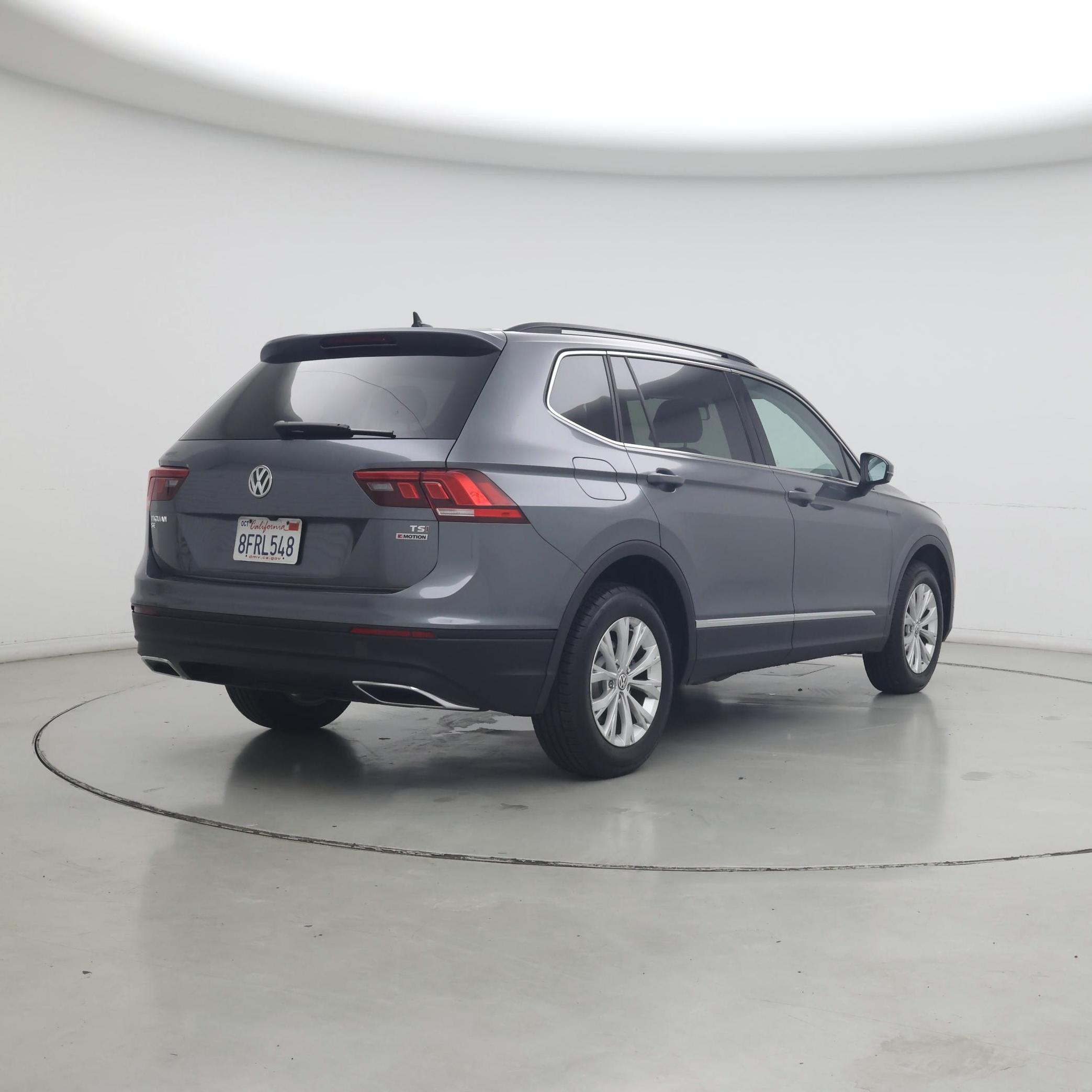 Thumbnail: 2018 Volkswagen Tiguan - 8