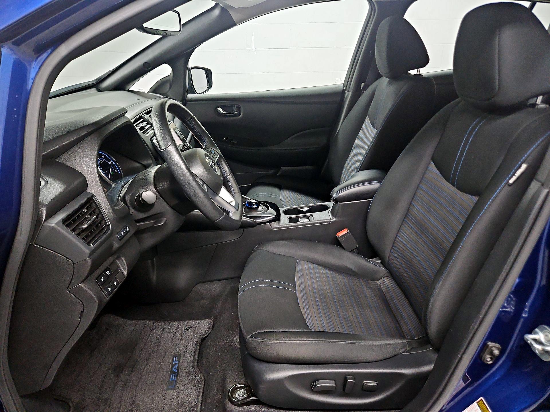 Thumbnail: 2021 Nissan Leaf - 11
