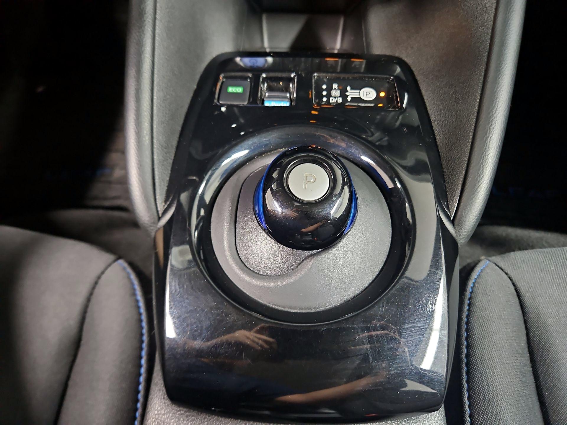 Thumbnail: 2021 Nissan Leaf - 18