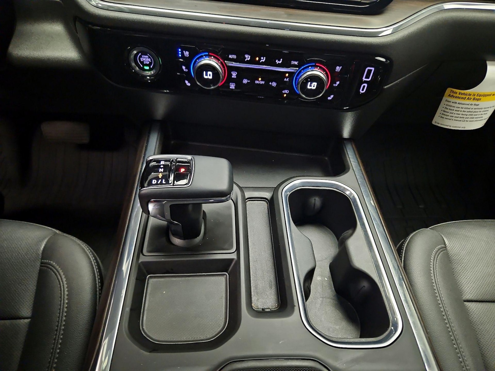 2023 GMC Sierra 1500 SLT - Photo 17