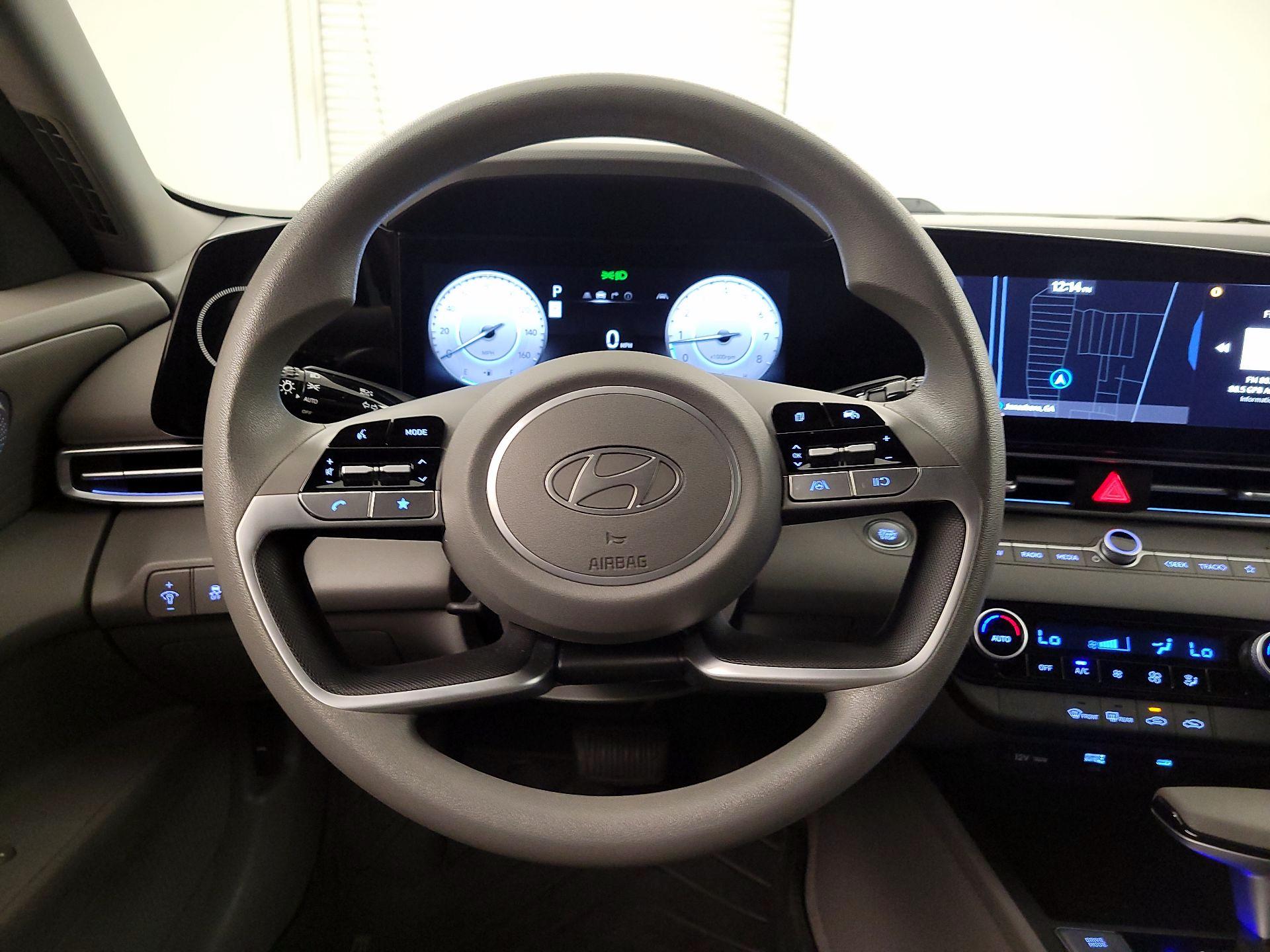 Thumbnail: 2024 Hyundai Elantra - 10