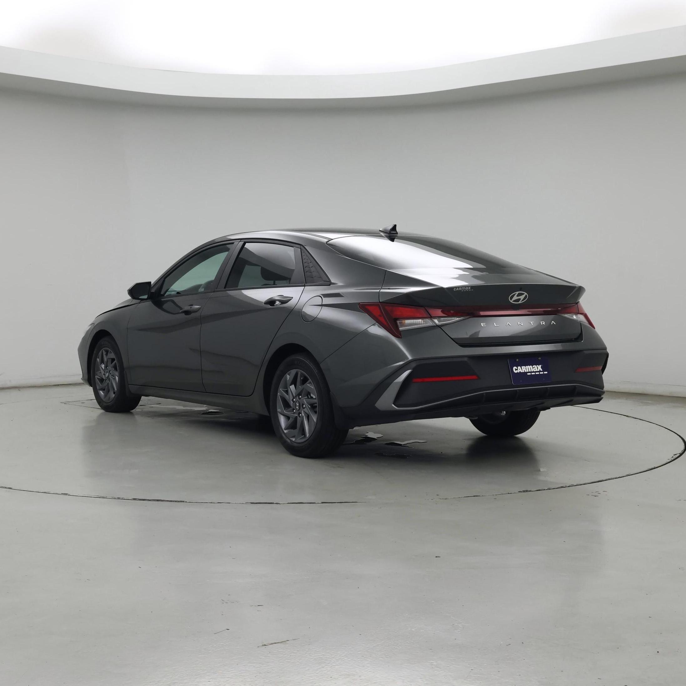 Thumbnail: 2024 Hyundai Elantra - 2