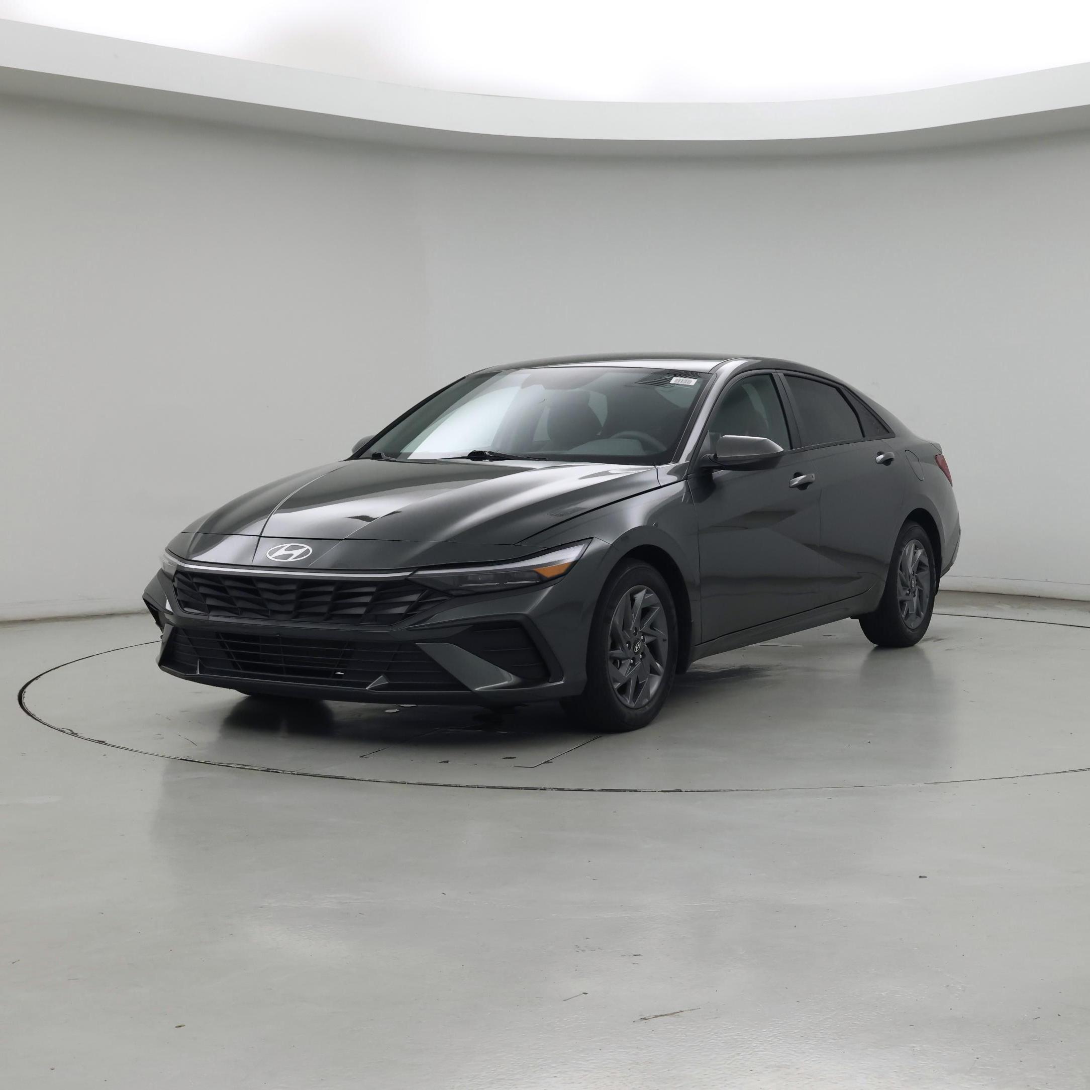 Thumbnail: 2024 Hyundai Elantra - 4