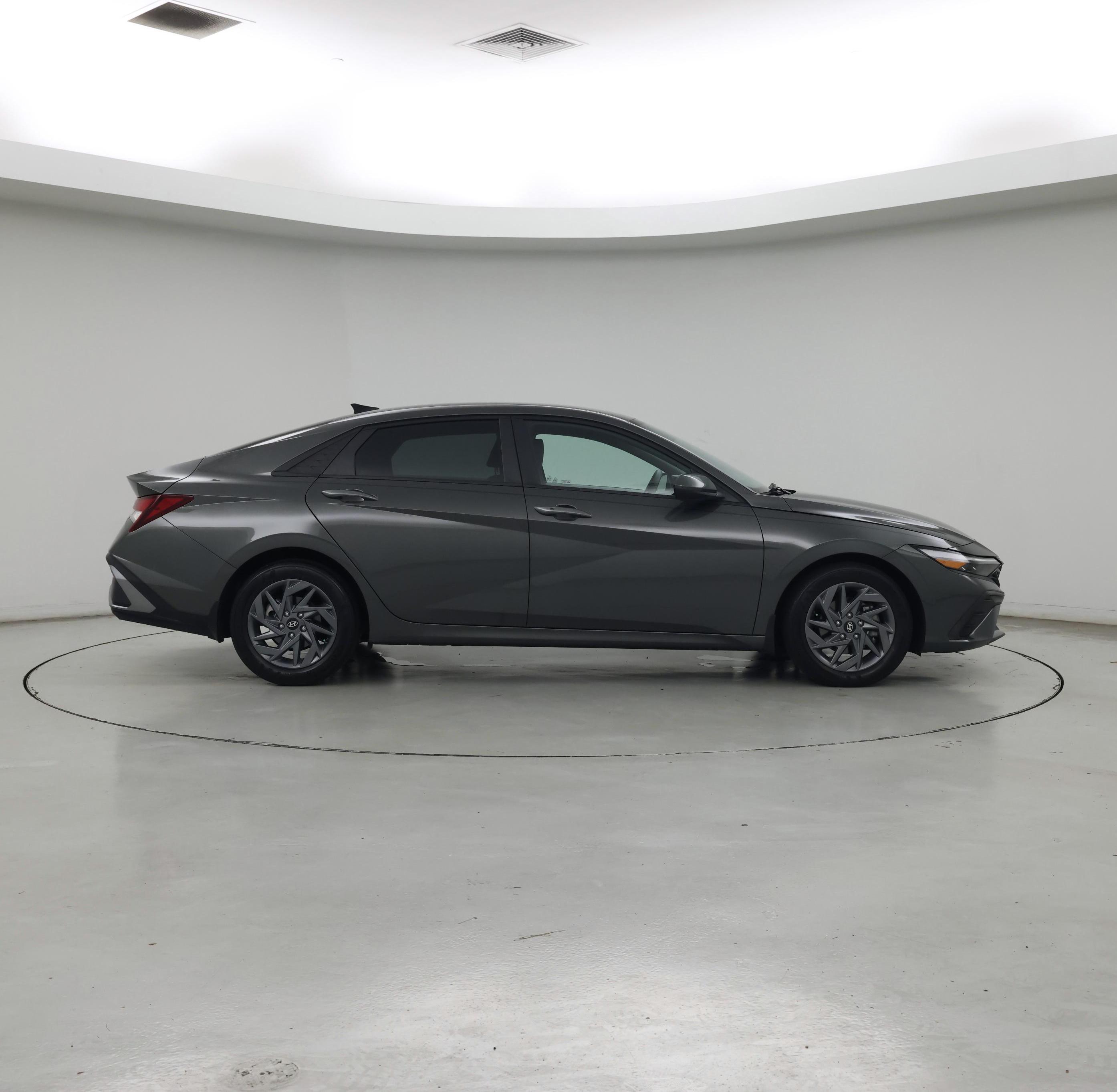 Thumbnail: 2024 Hyundai Elantra - 7