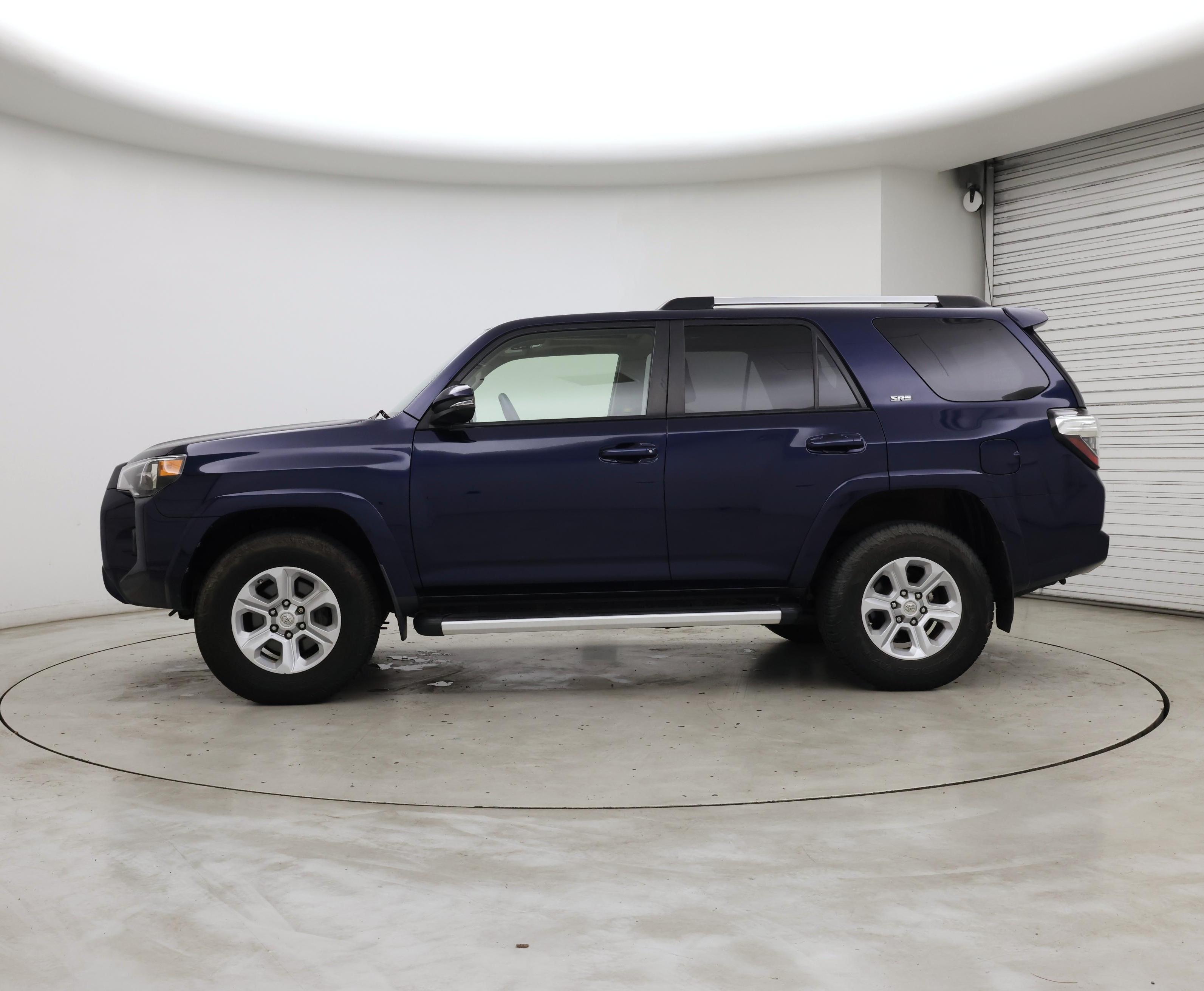 Thumbnail: 2019 Toyota 4Runner - 3