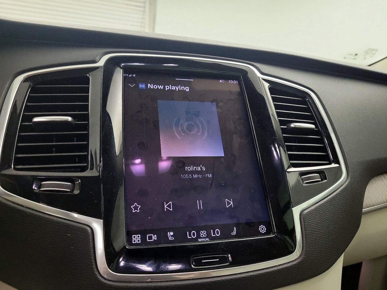 2023 Volvo XC90 Plus - Photo 16