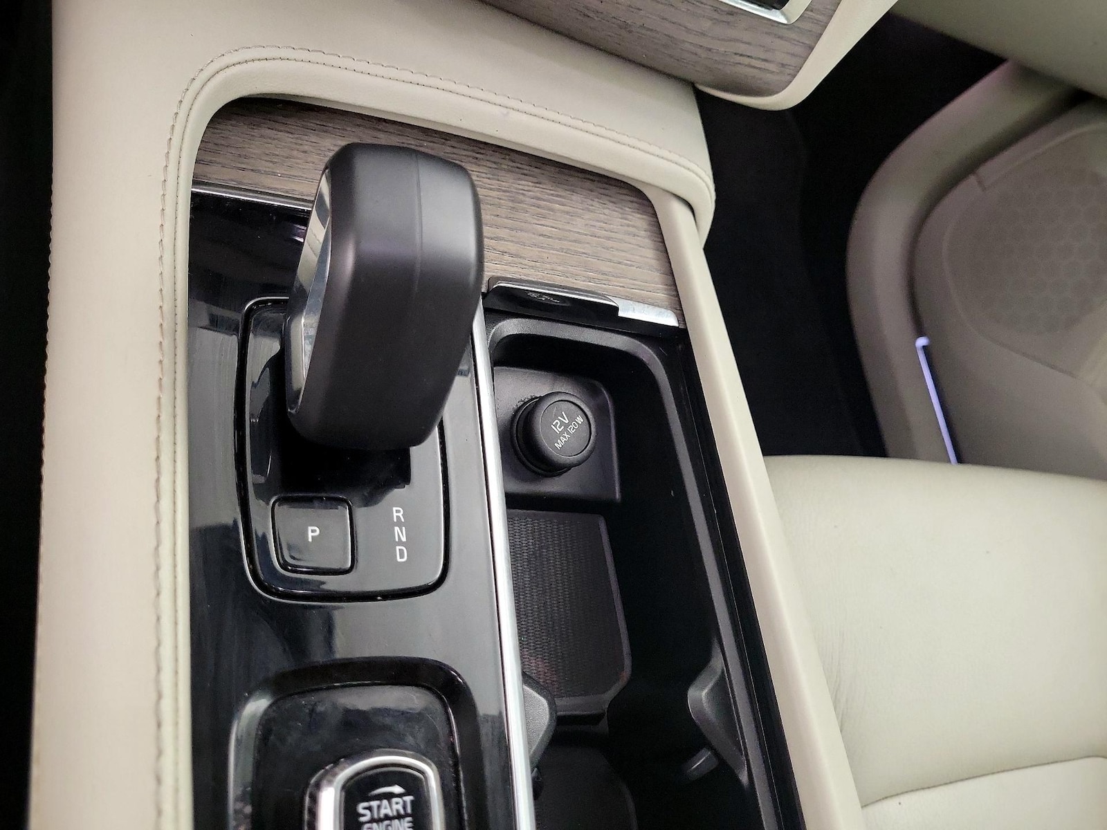 2023 Volvo XC90 Plus - Photo 18
