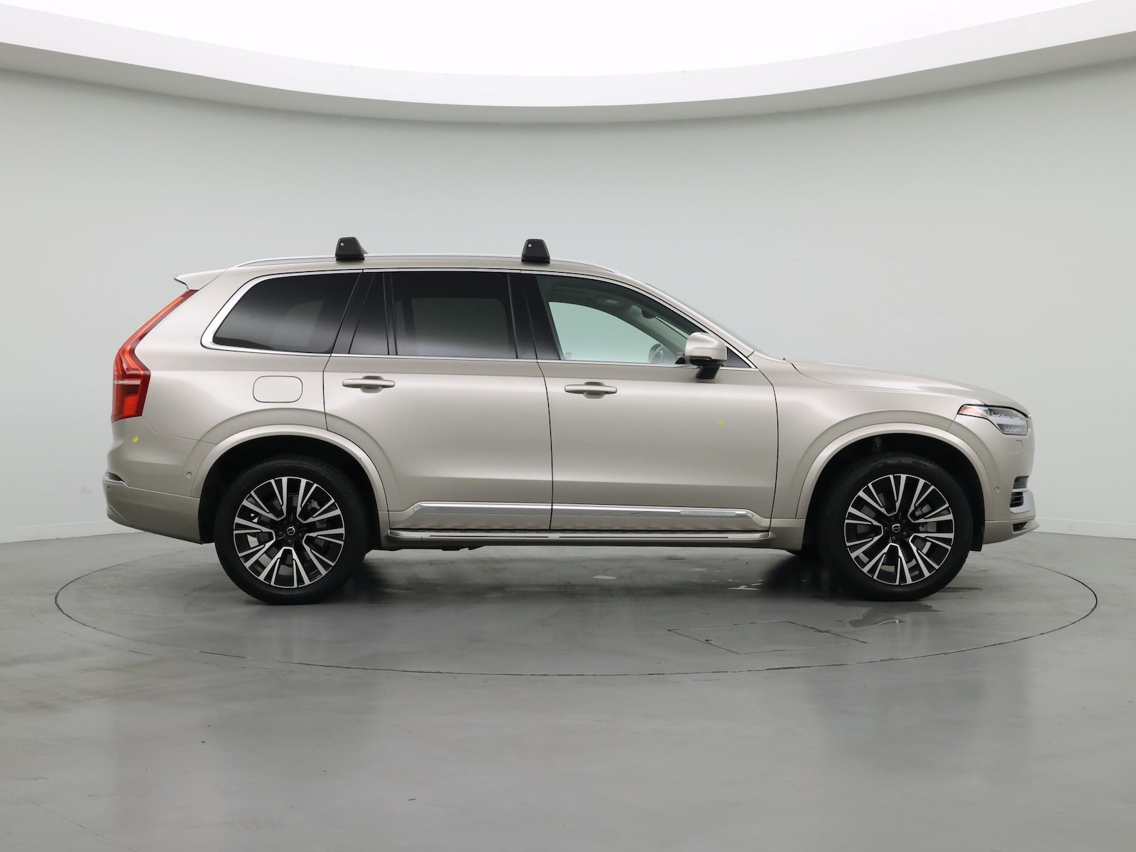 2023 Volvo XC90 Plus - Photo 8