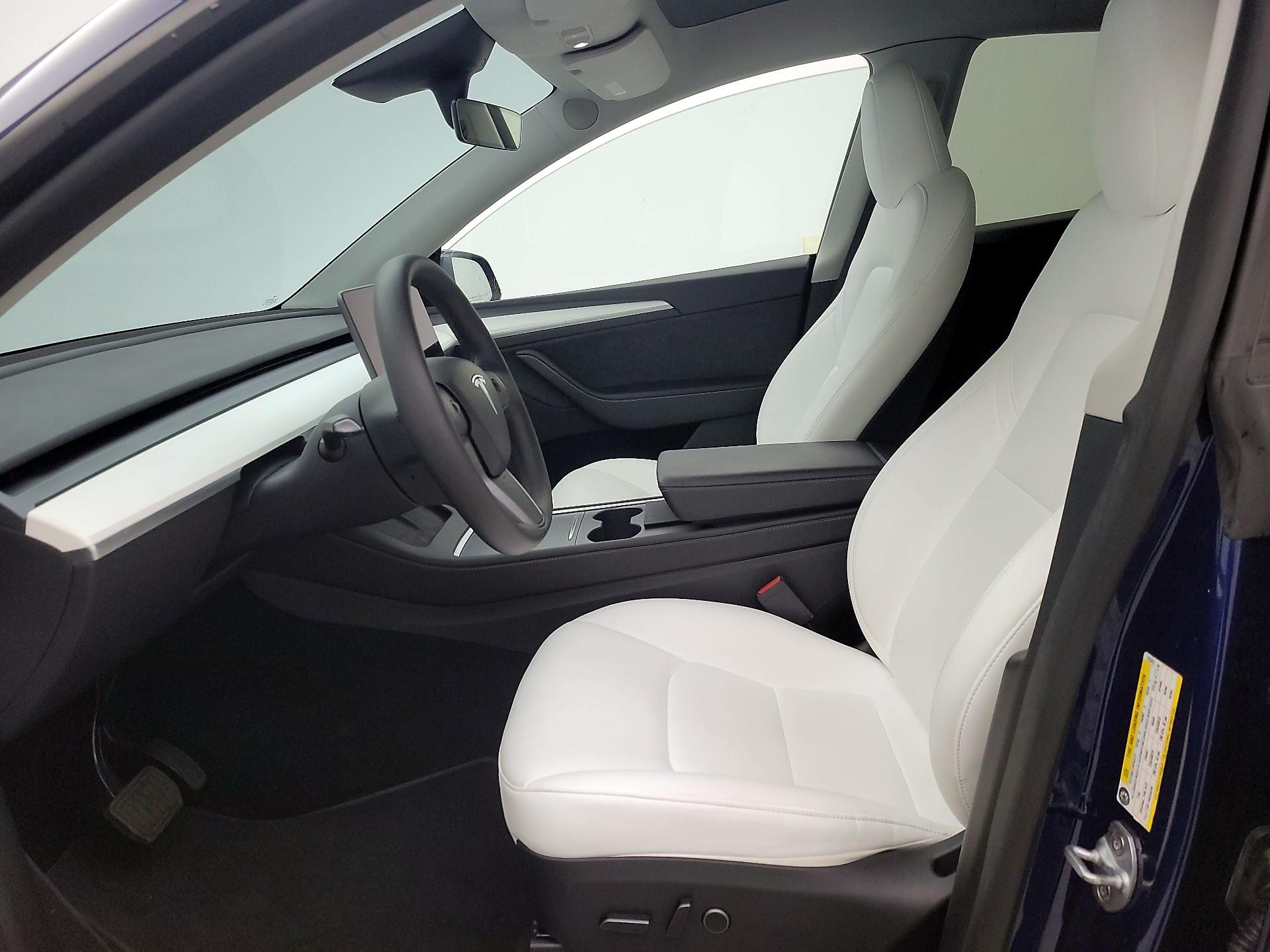 Thumbnail: 2023 Tesla Model Y - 11