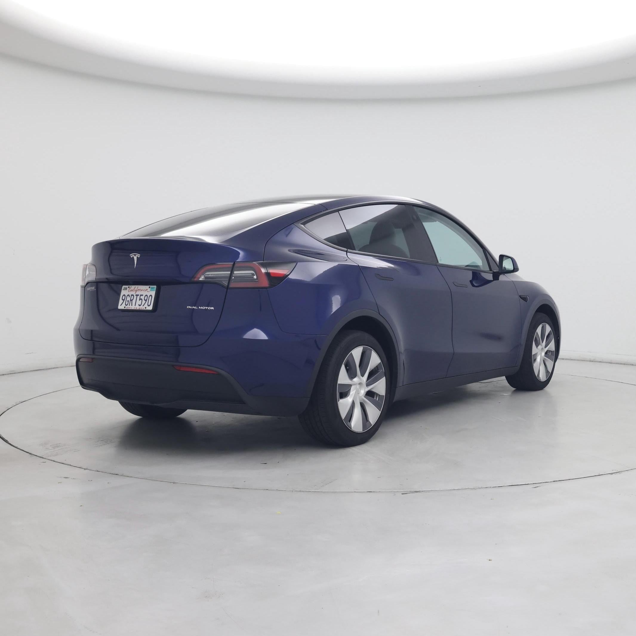 Thumbnail: 2023 Tesla Model Y - 8