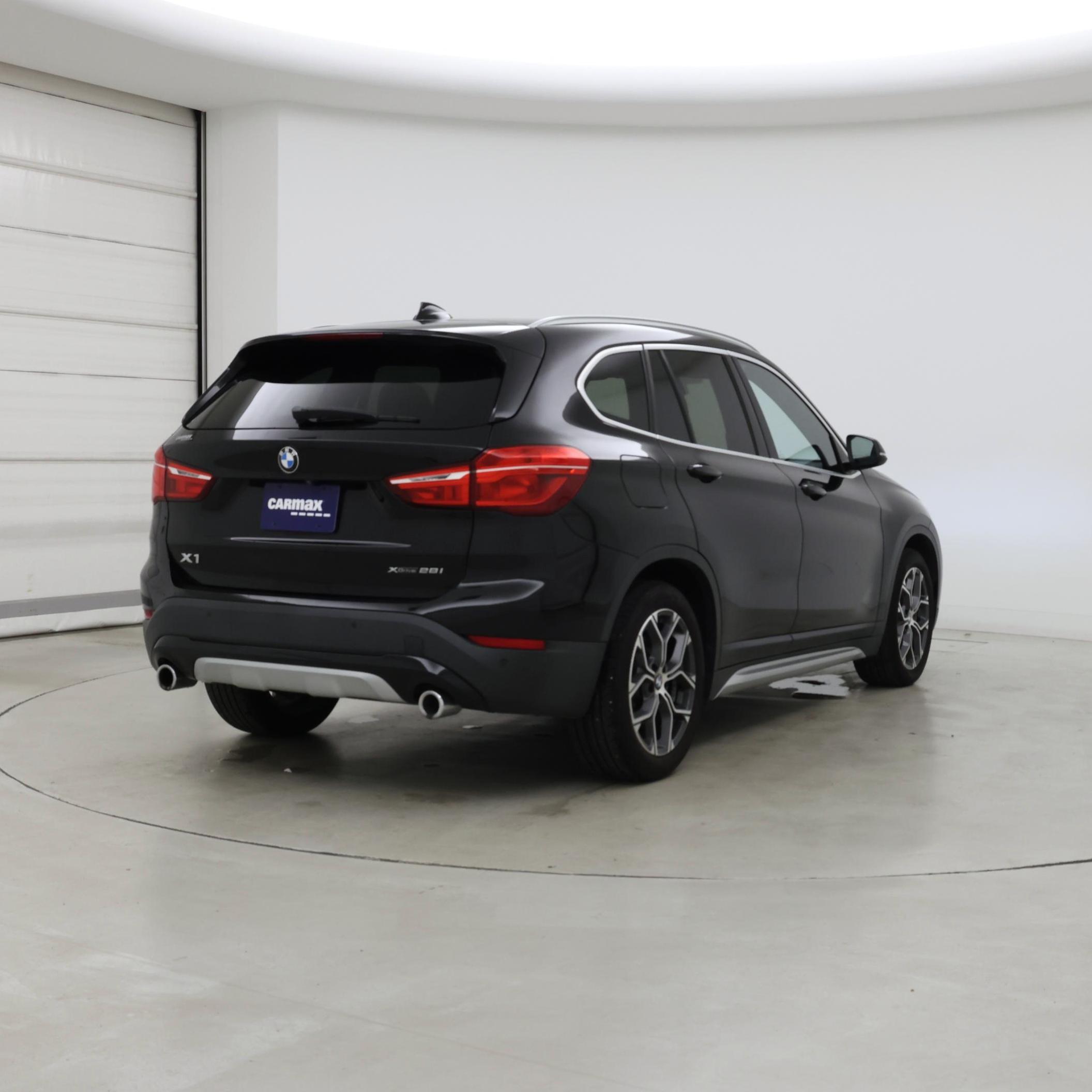 Thumbnail: 2020 BMW X1 - 8