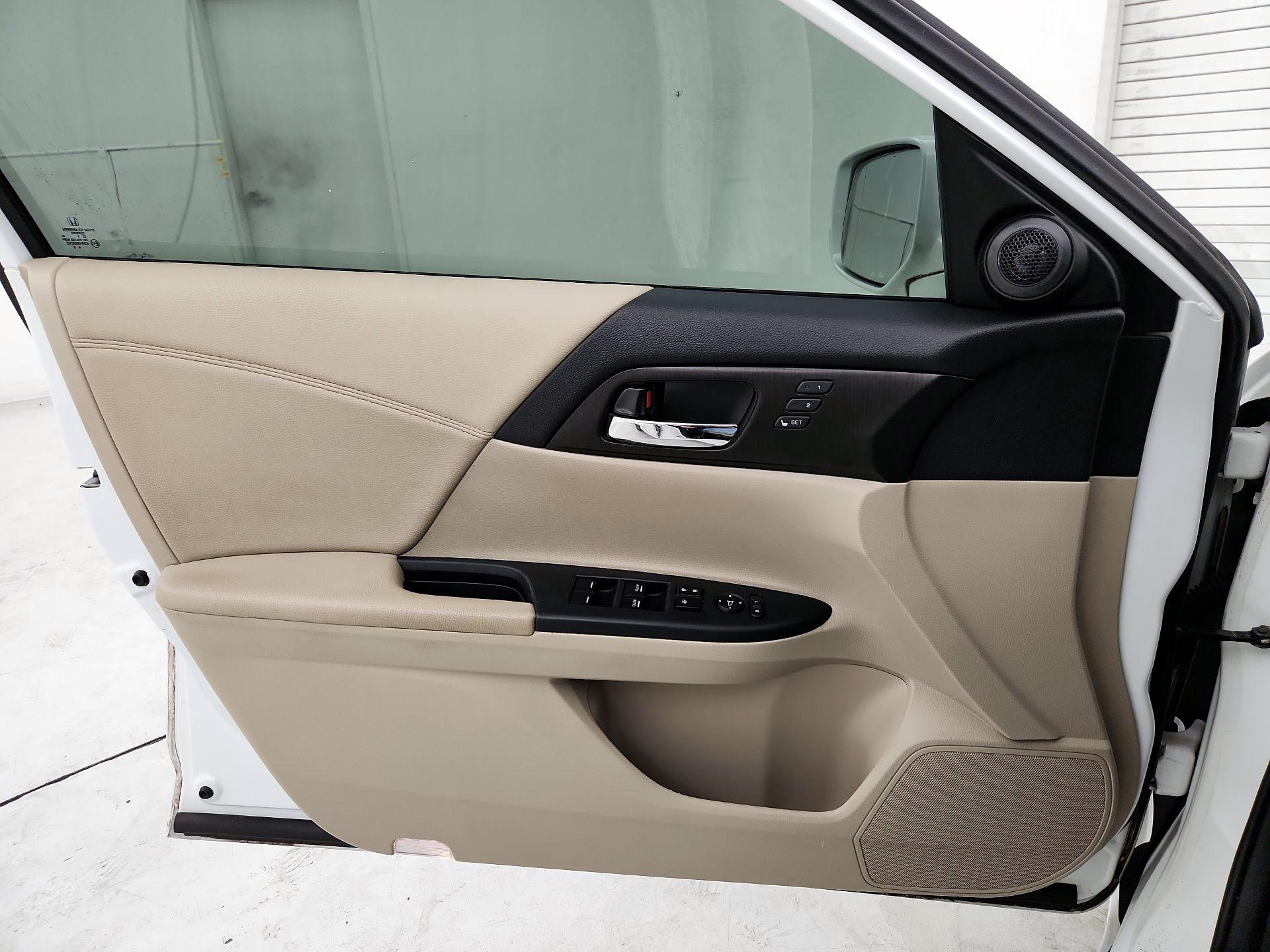 Thumbnail: 2014 Honda Accord - 12