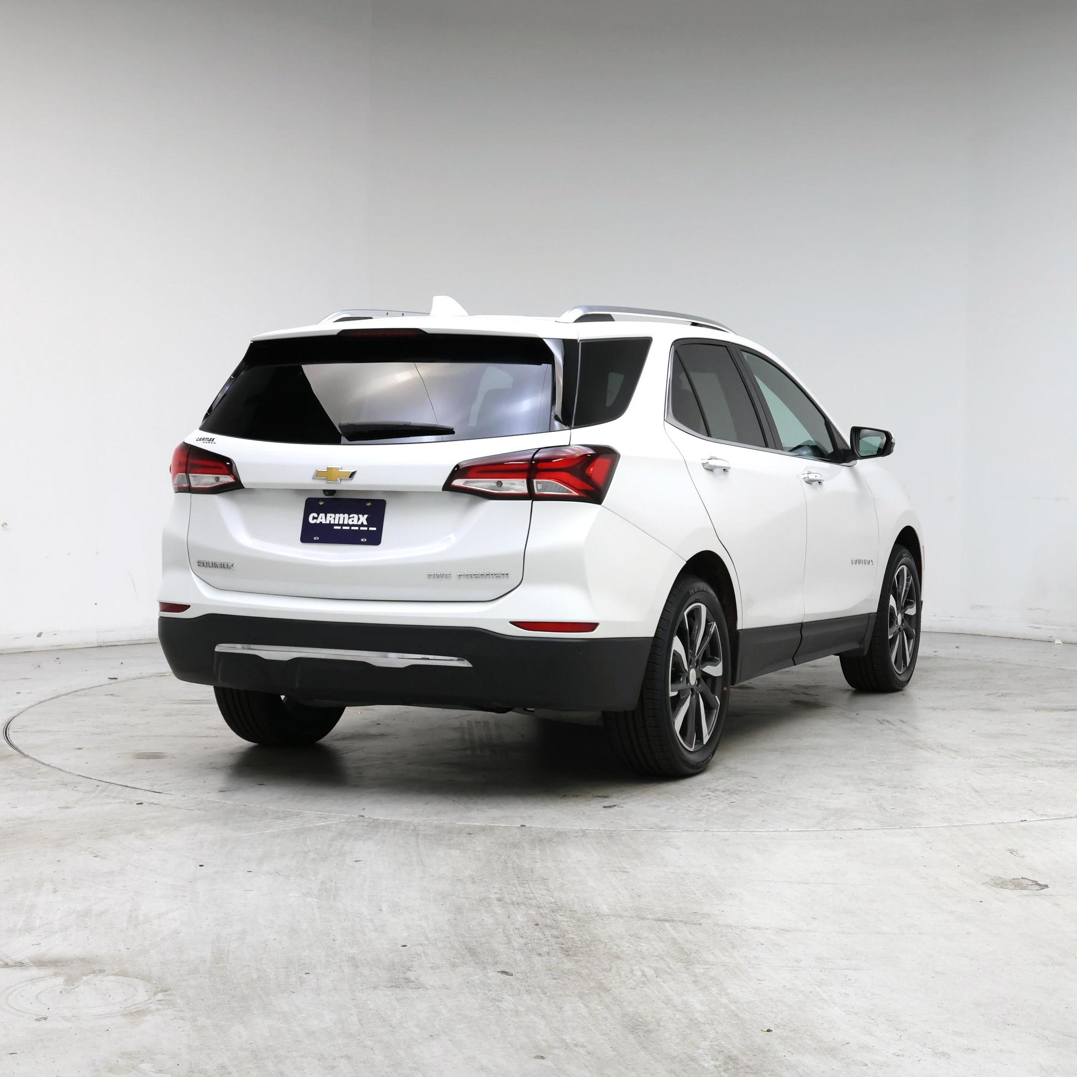 Thumbnail: 2022 Chevrolet Equinox - 8