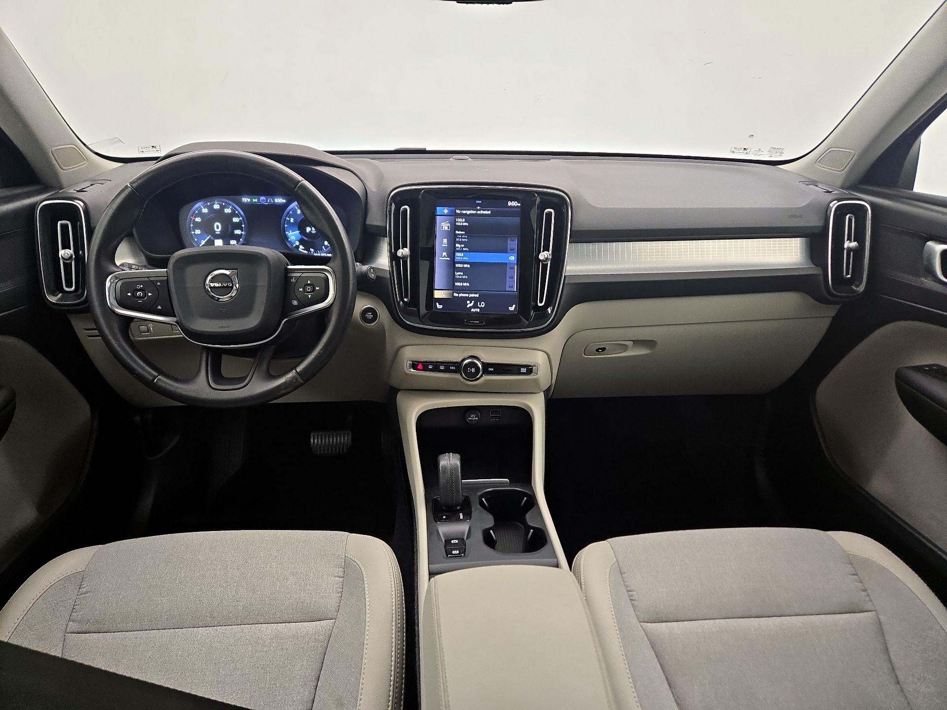 Thumbnail: 2020 Volvo XC40 - 9