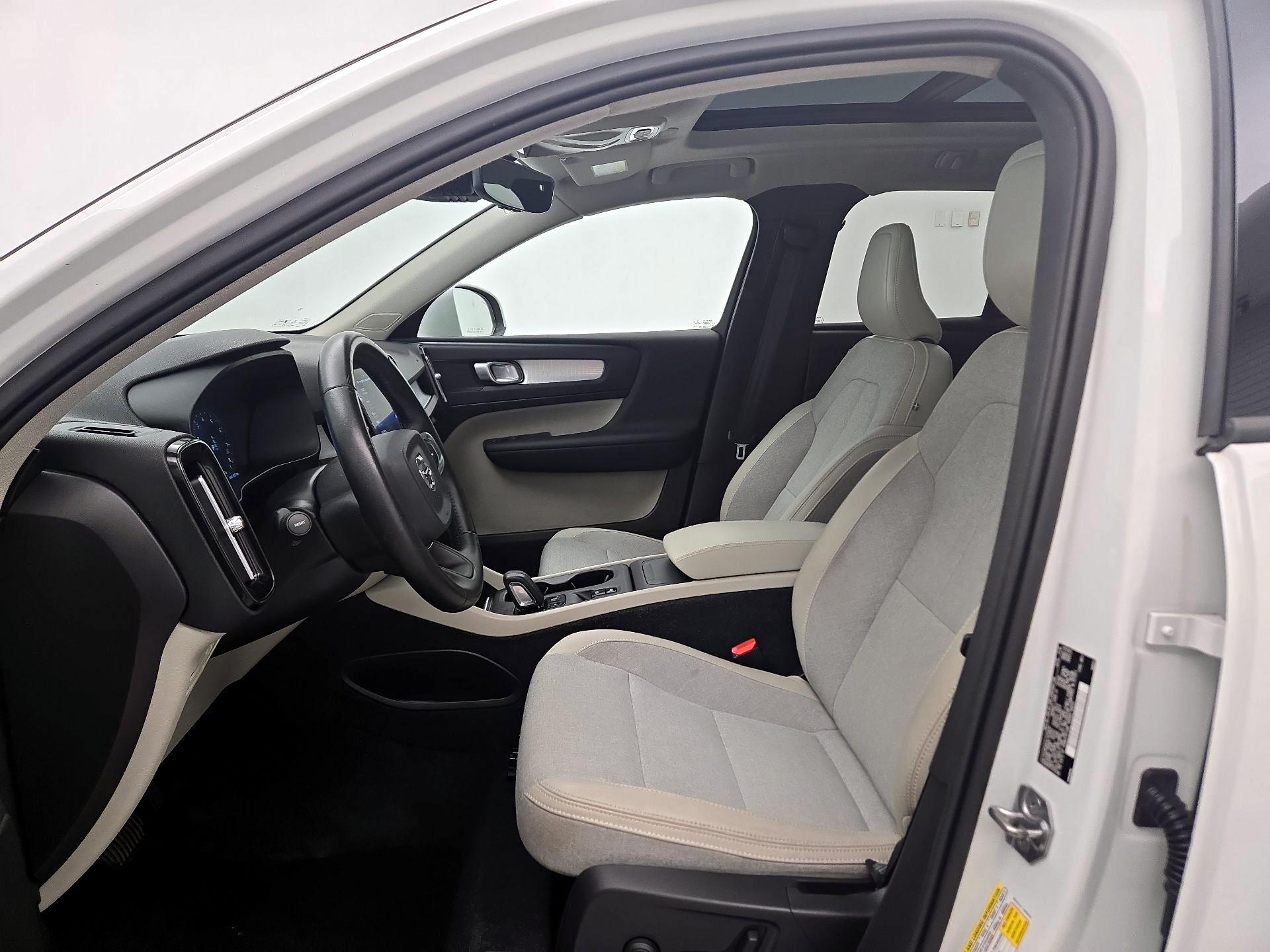 Thumbnail: 2020 Volvo XC40 - 11