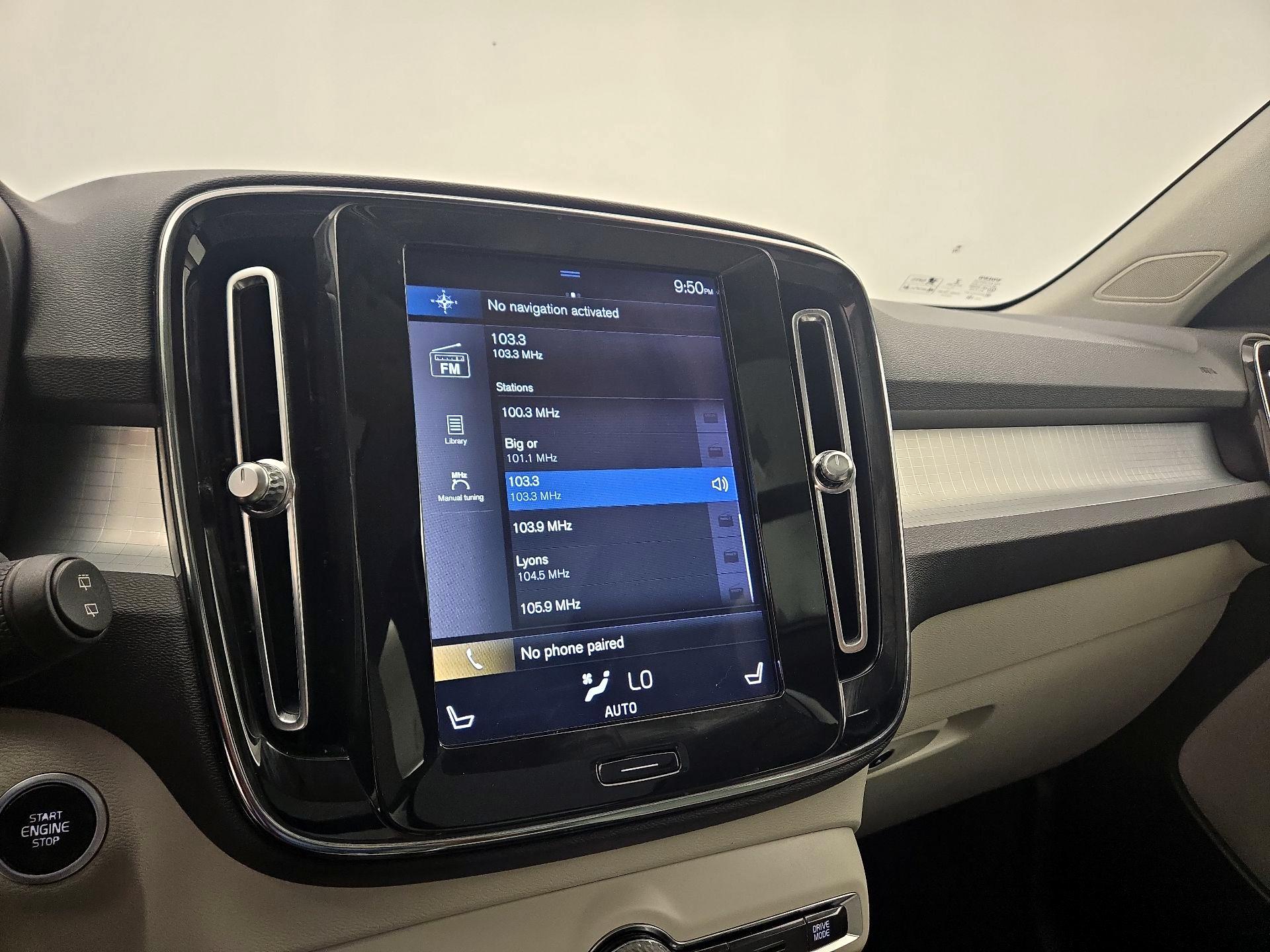 Thumbnail: 2020 Volvo XC40 - 15