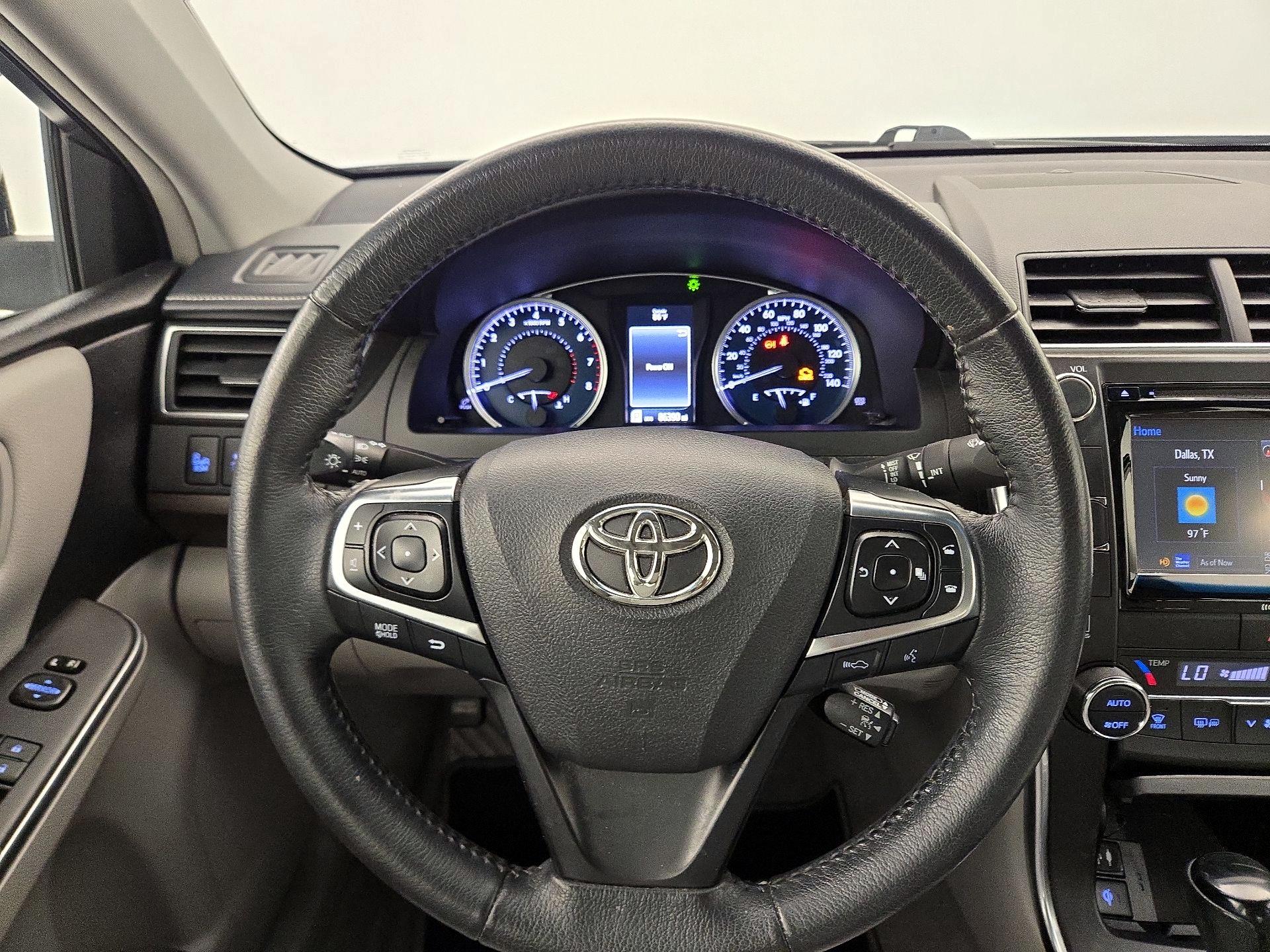 Thumbnail: 2017 Toyota Camry - 9
