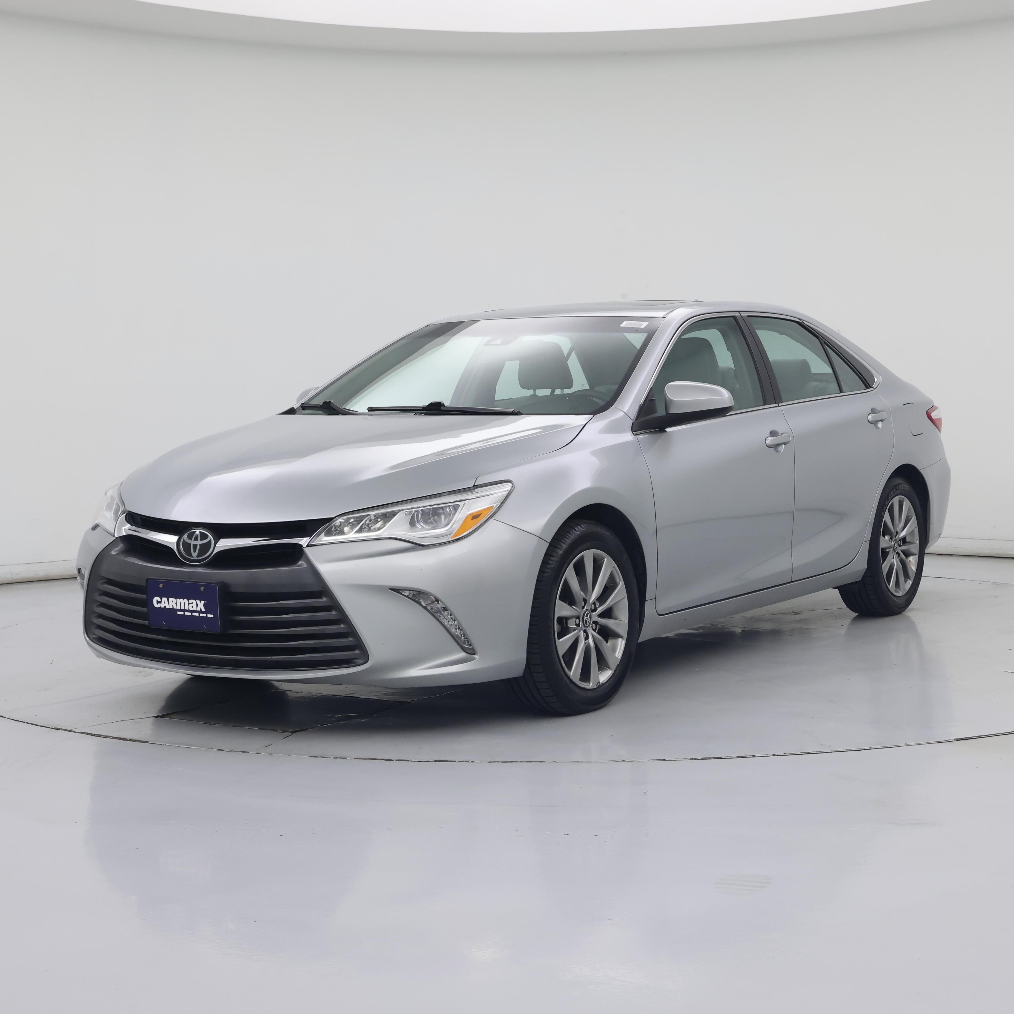 Thumbnail: 2017 Toyota Camry - 4