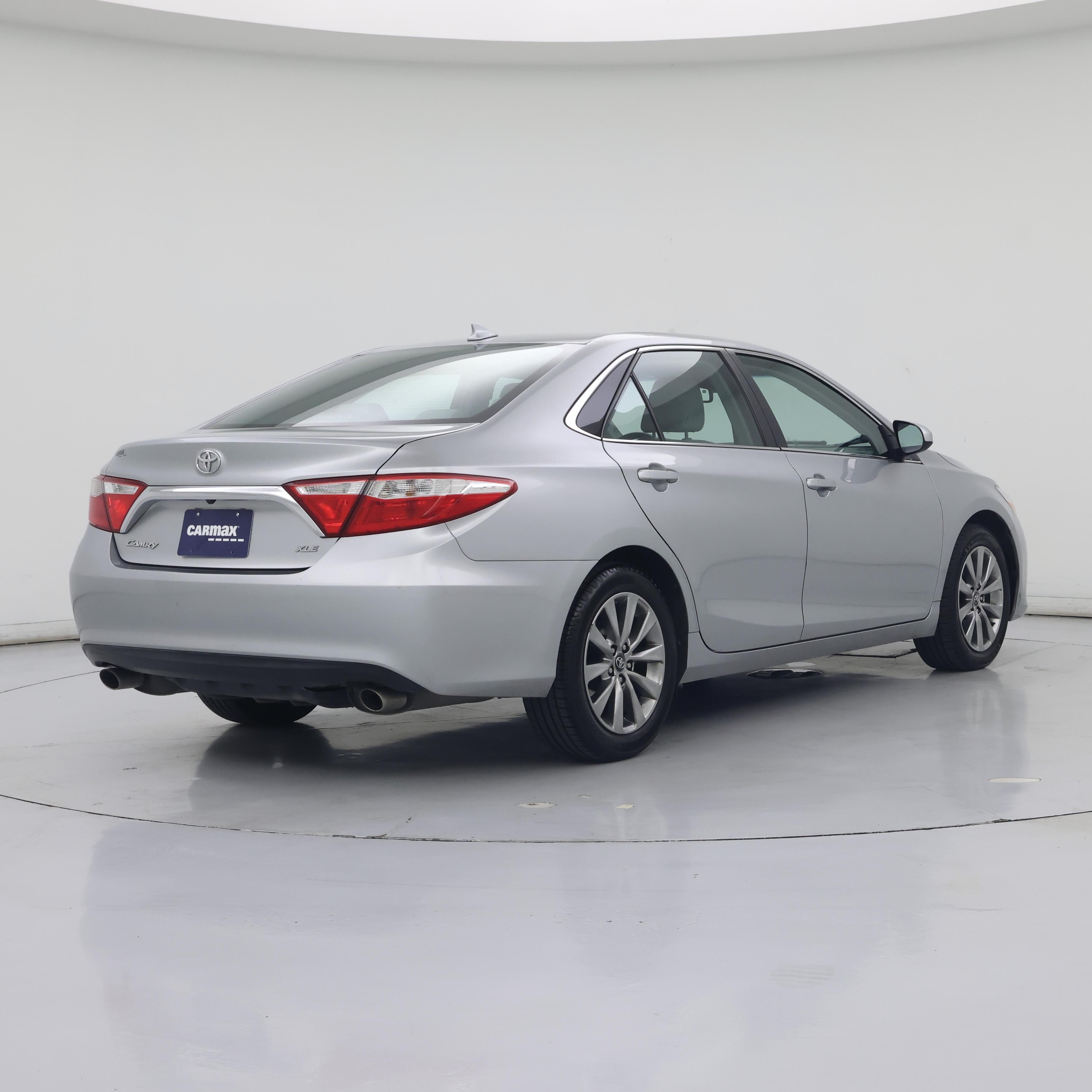 Thumbnail: 2017 Toyota Camry - 8