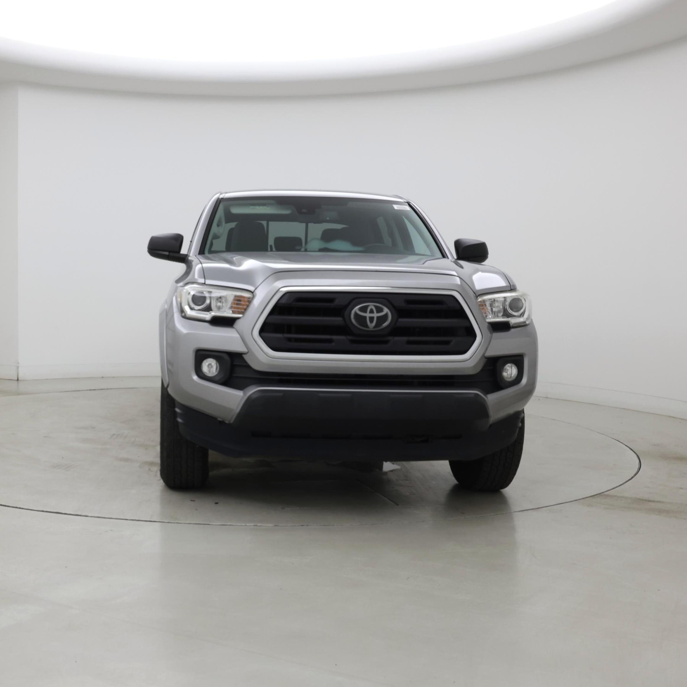 Thumbnail: 2018 Toyota Tacoma - 5