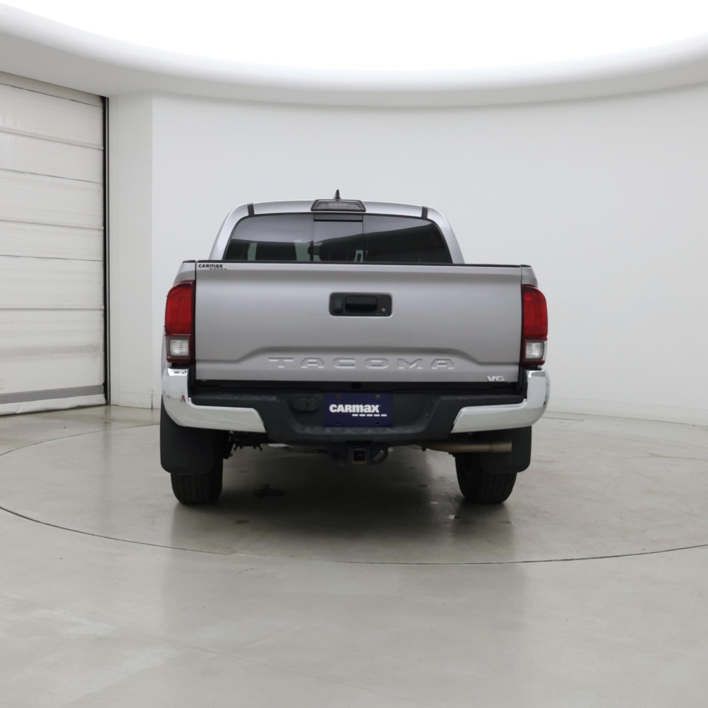 Thumbnail: 2018 Toyota Tacoma - 6
