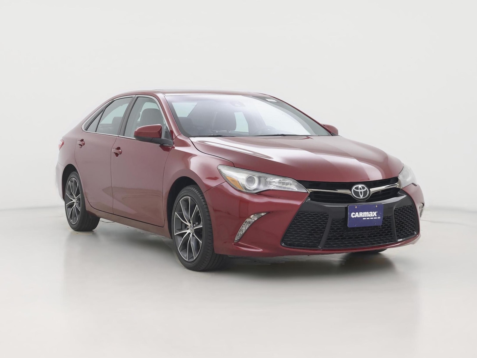 2016 Toyota Camry XSE - Photo 1