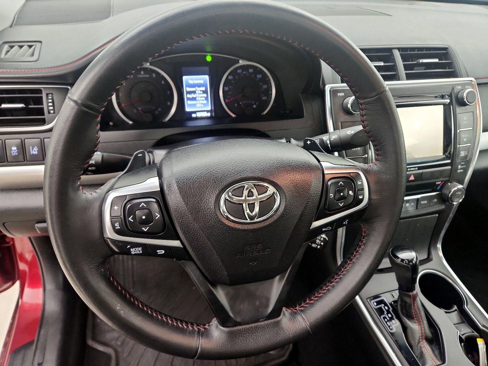 2016 Toyota Camry XSE - Photo 11