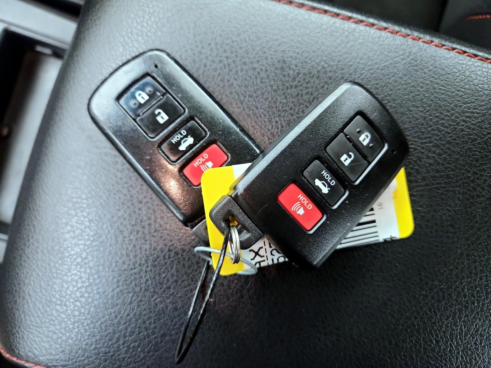 2016 Toyota Camry XSE - Photo 24
