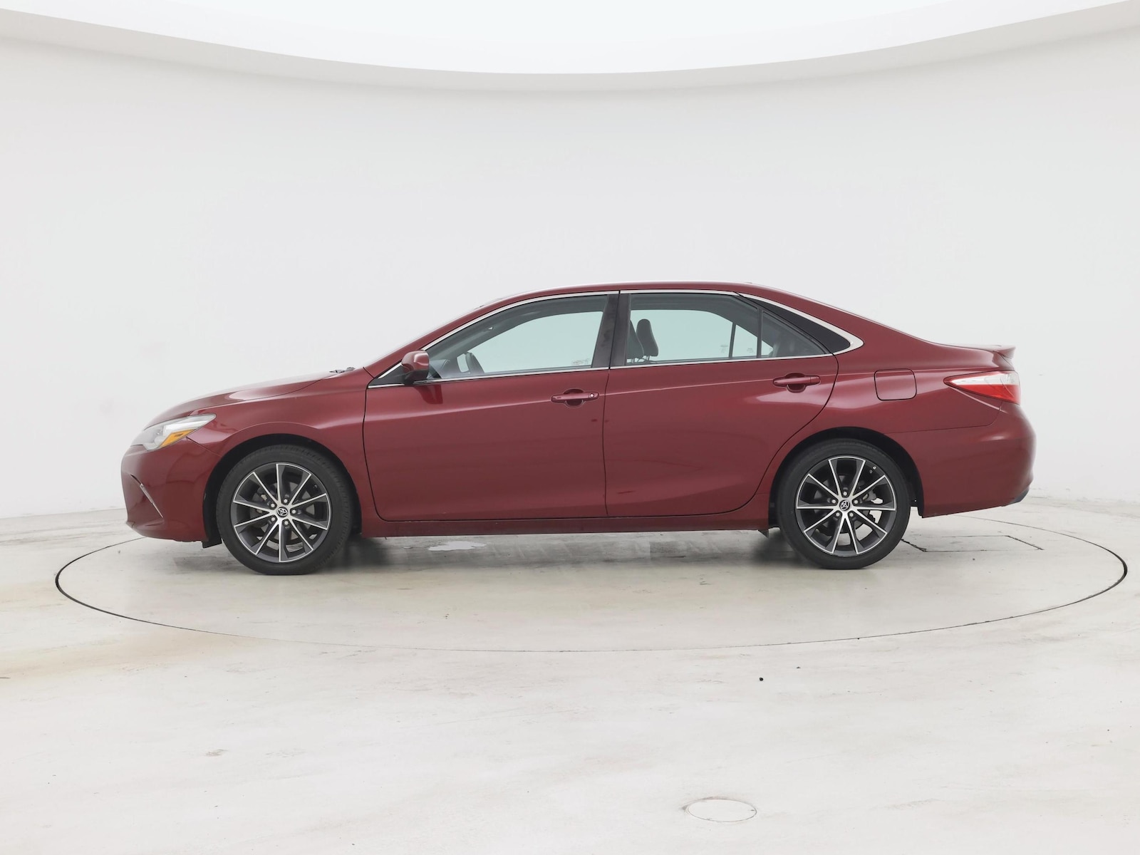 2016 Toyota Camry XSE - Photo 4