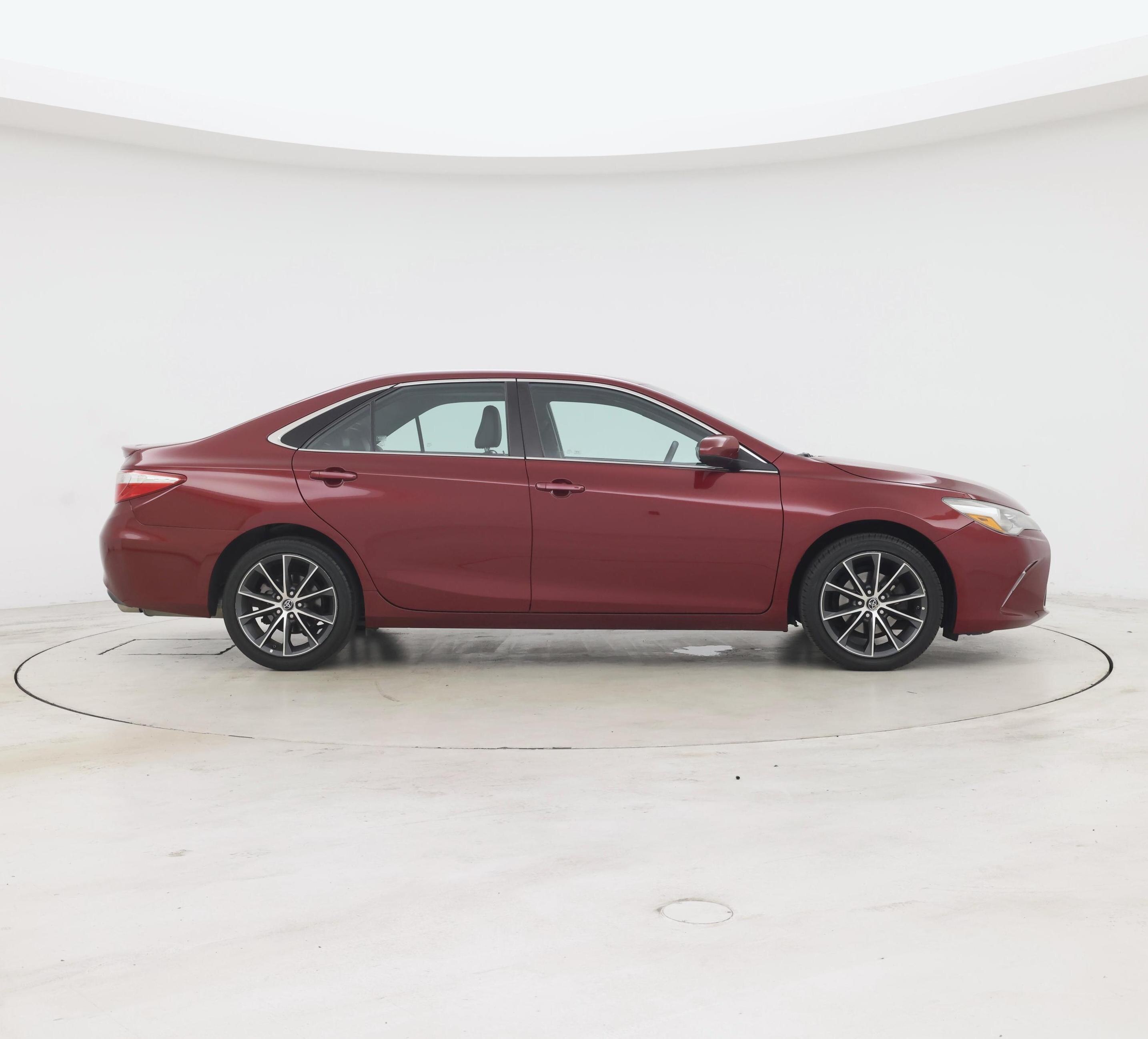 Thumbnail: 2016 Toyota Camry - 7