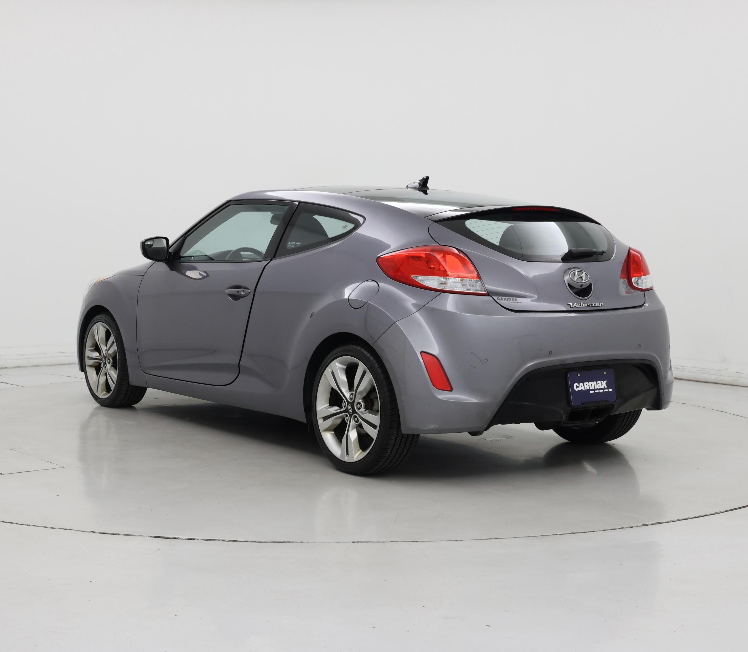 Thumbnail: 2014 Hyundai Veloster - 2