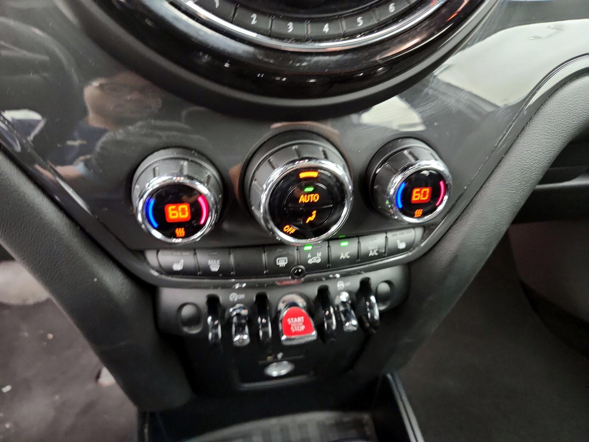 Thumbnail: 2020 MINI Cooper Countryman - 16