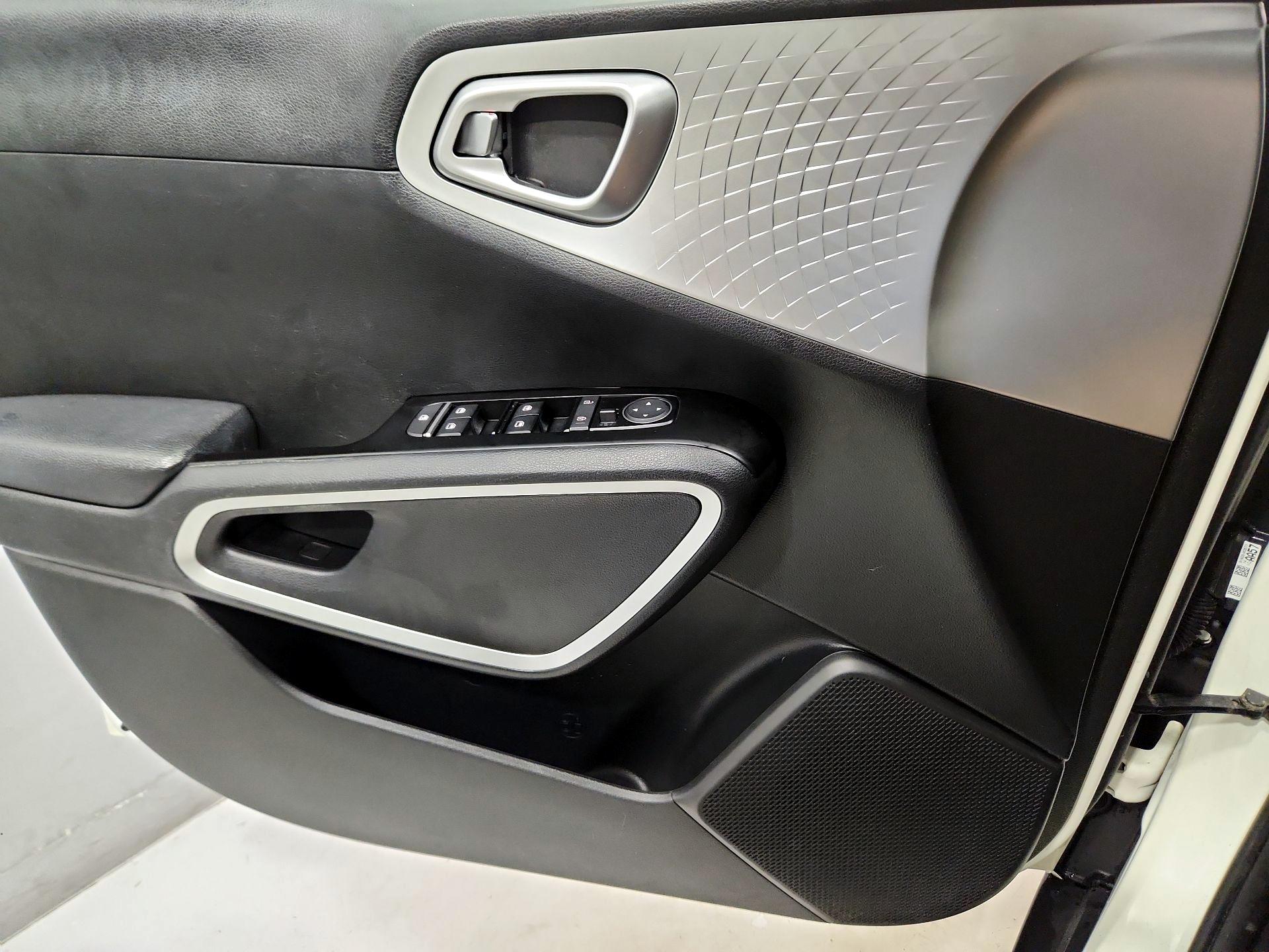 Thumbnail: 2021 Kia Soul - 12
