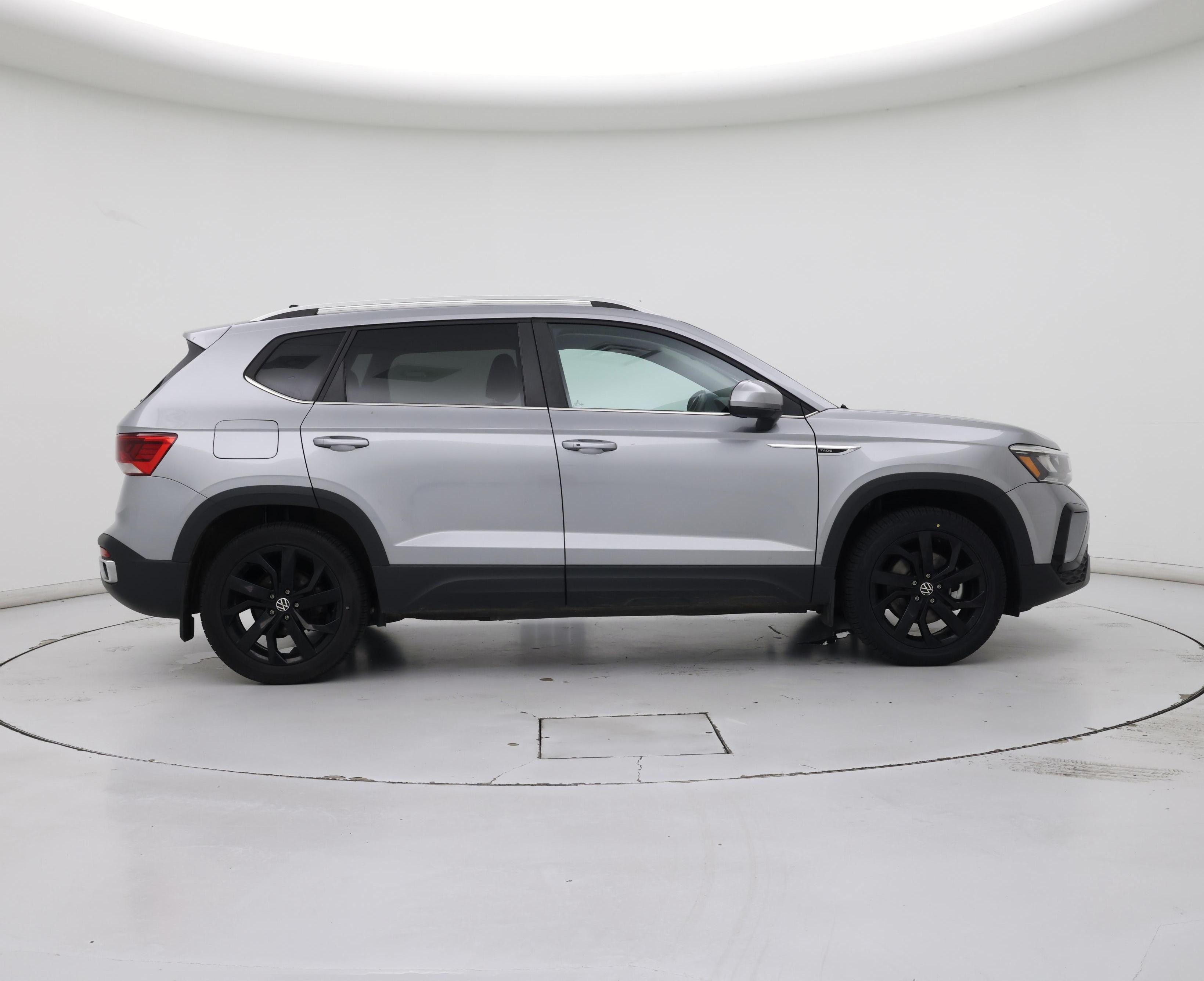 Thumbnail: 2023 Volkswagen Taos - 7