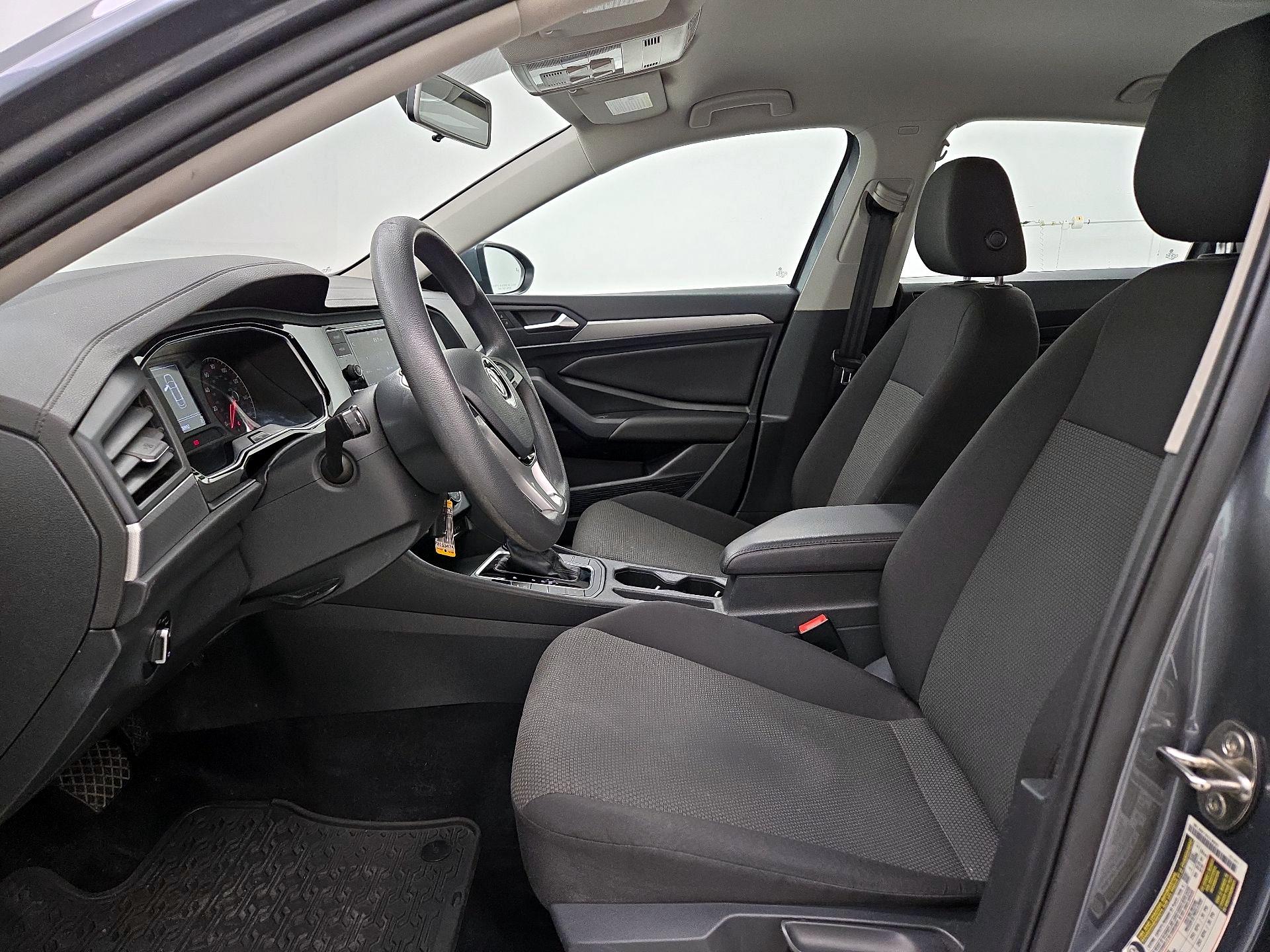 Thumbnail: 2021 Volkswagen Jetta - 11