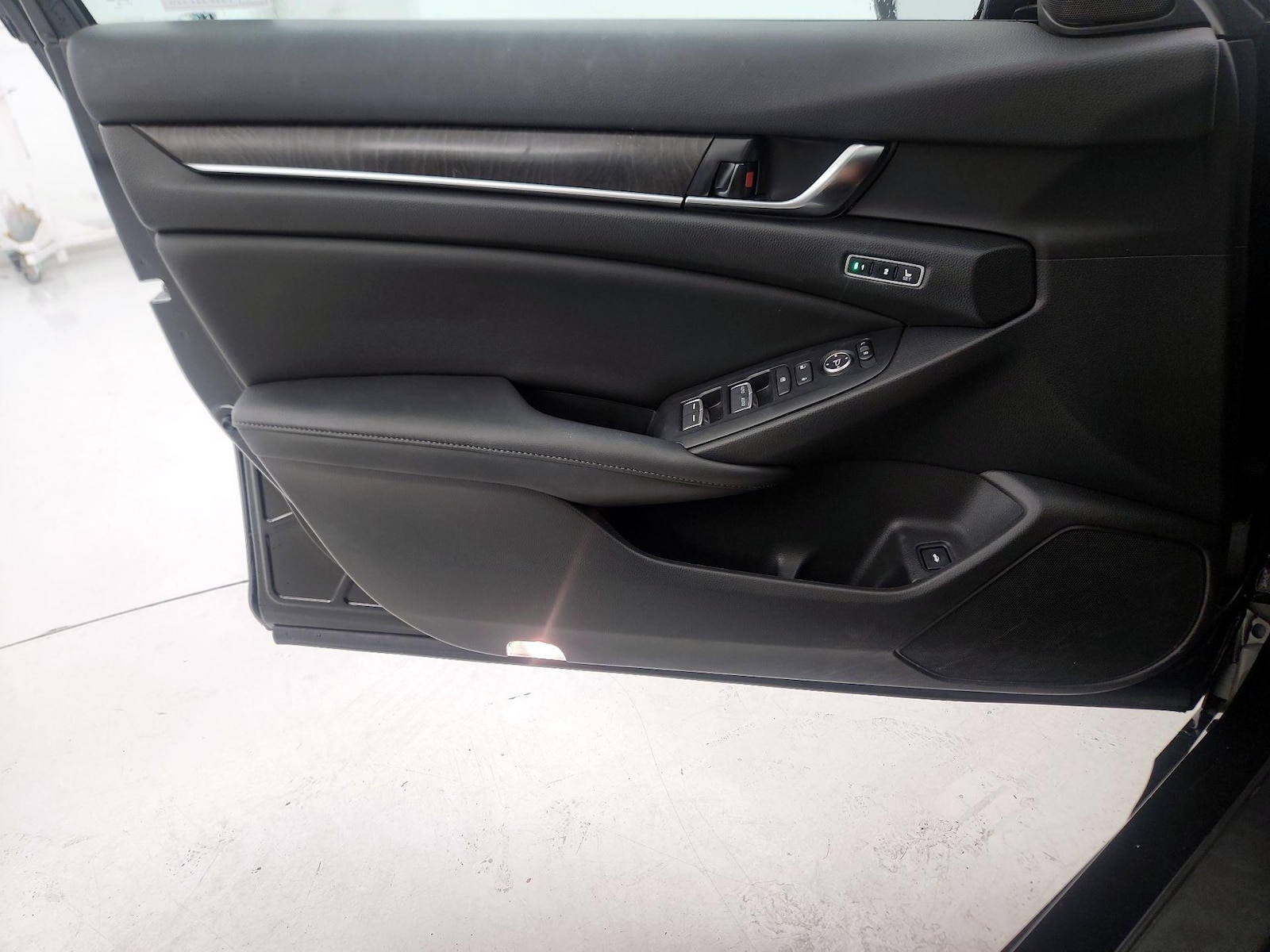 2022 Honda Accord EX-L - Photo 13