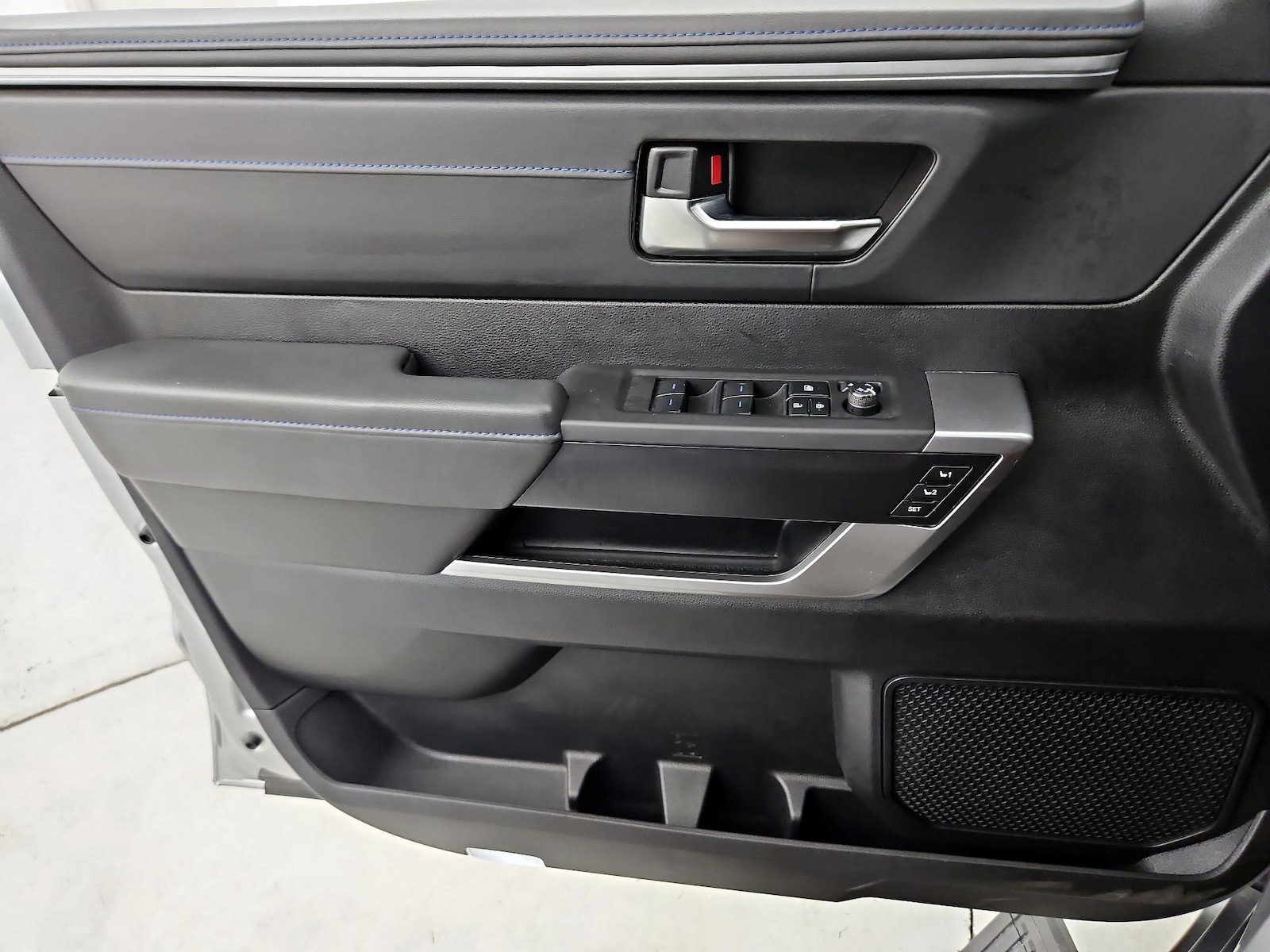 2023 Toyota Tundra Platinum - Photo 13