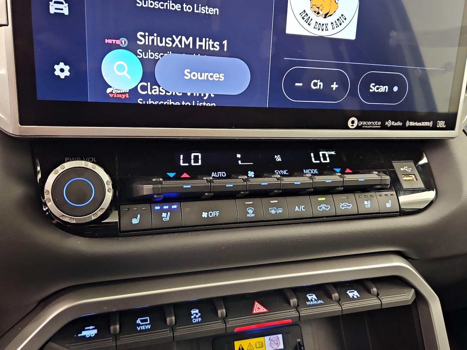 2023 Toyota Tundra Platinum - Photo 17