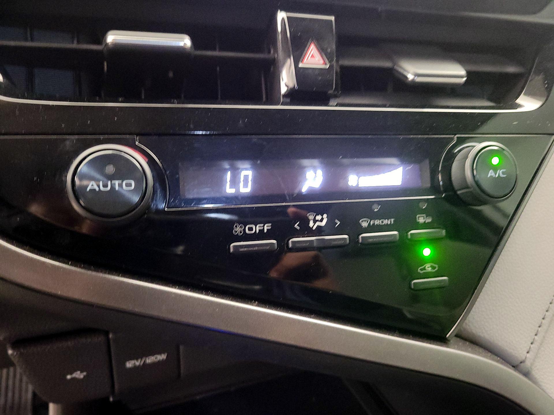 Thumbnail: 2021 Toyota Camry - 14