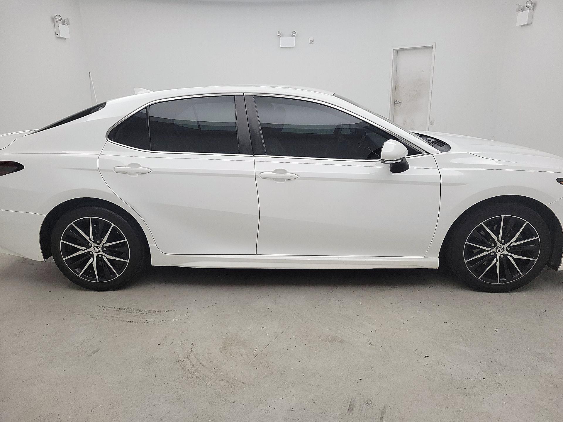 Thumbnail: 2021 Toyota Camry - 4