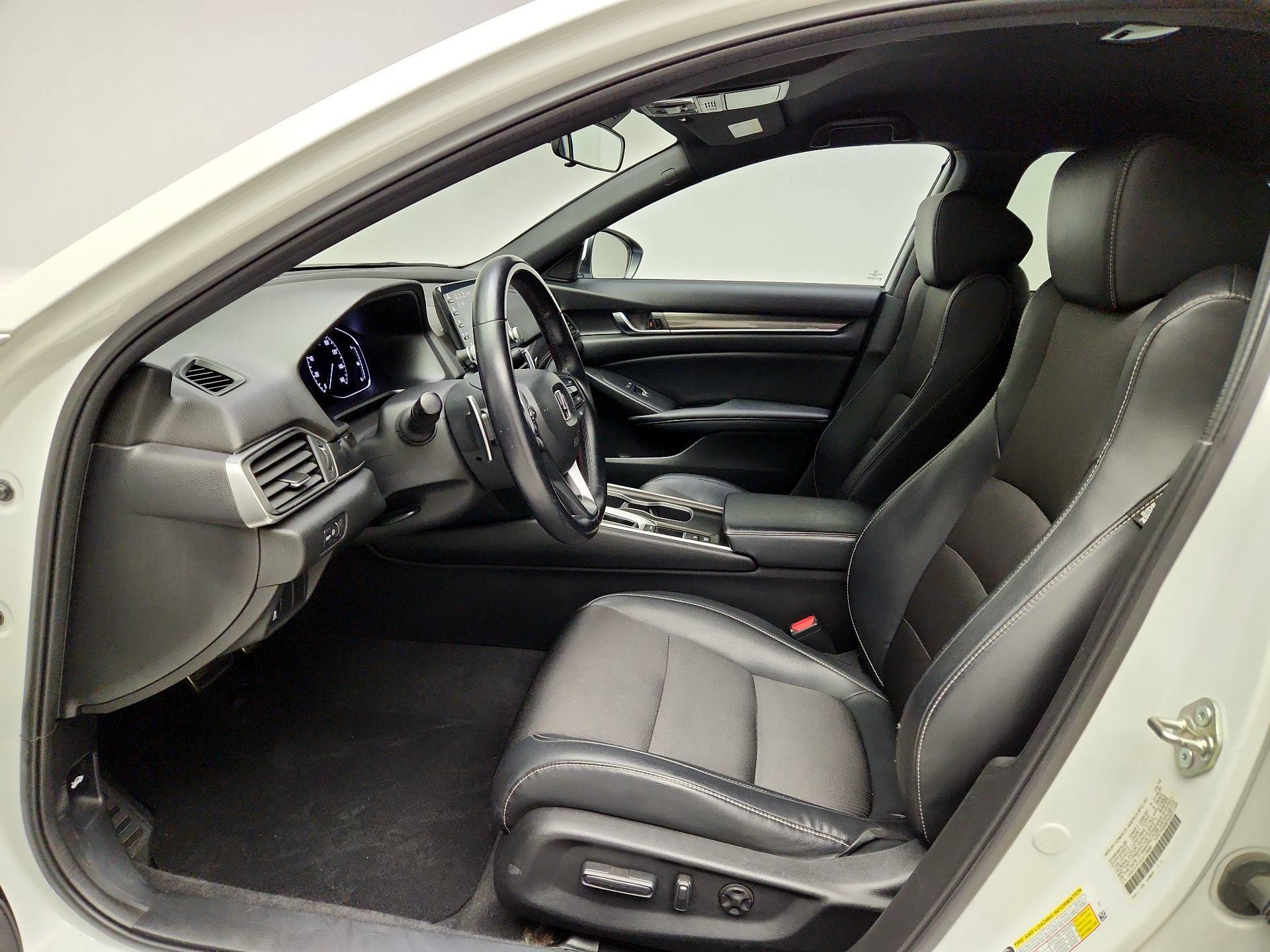 Thumbnail: 2018 Honda Accord - 9