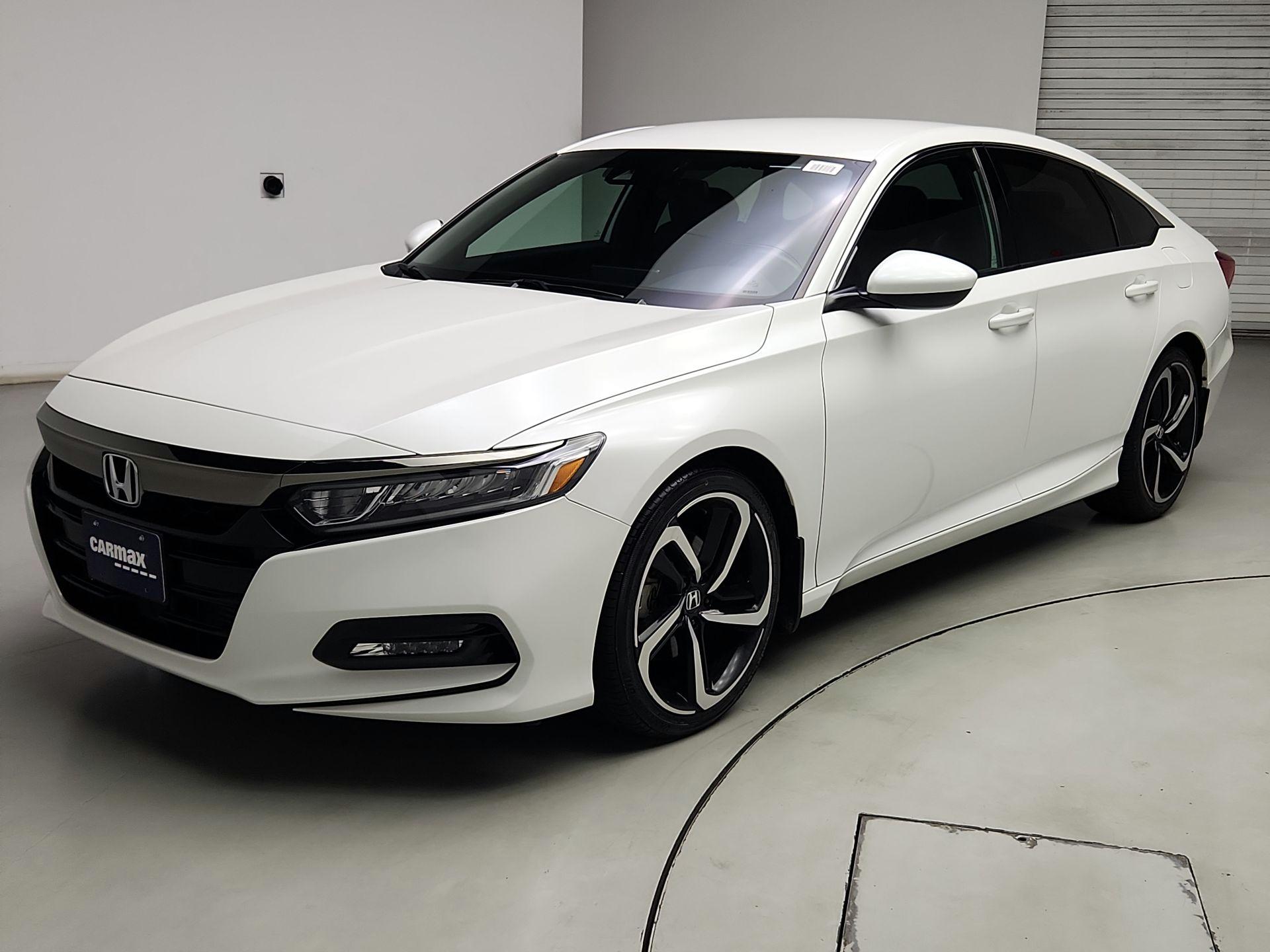 Thumbnail: 2018 Honda Accord - 3