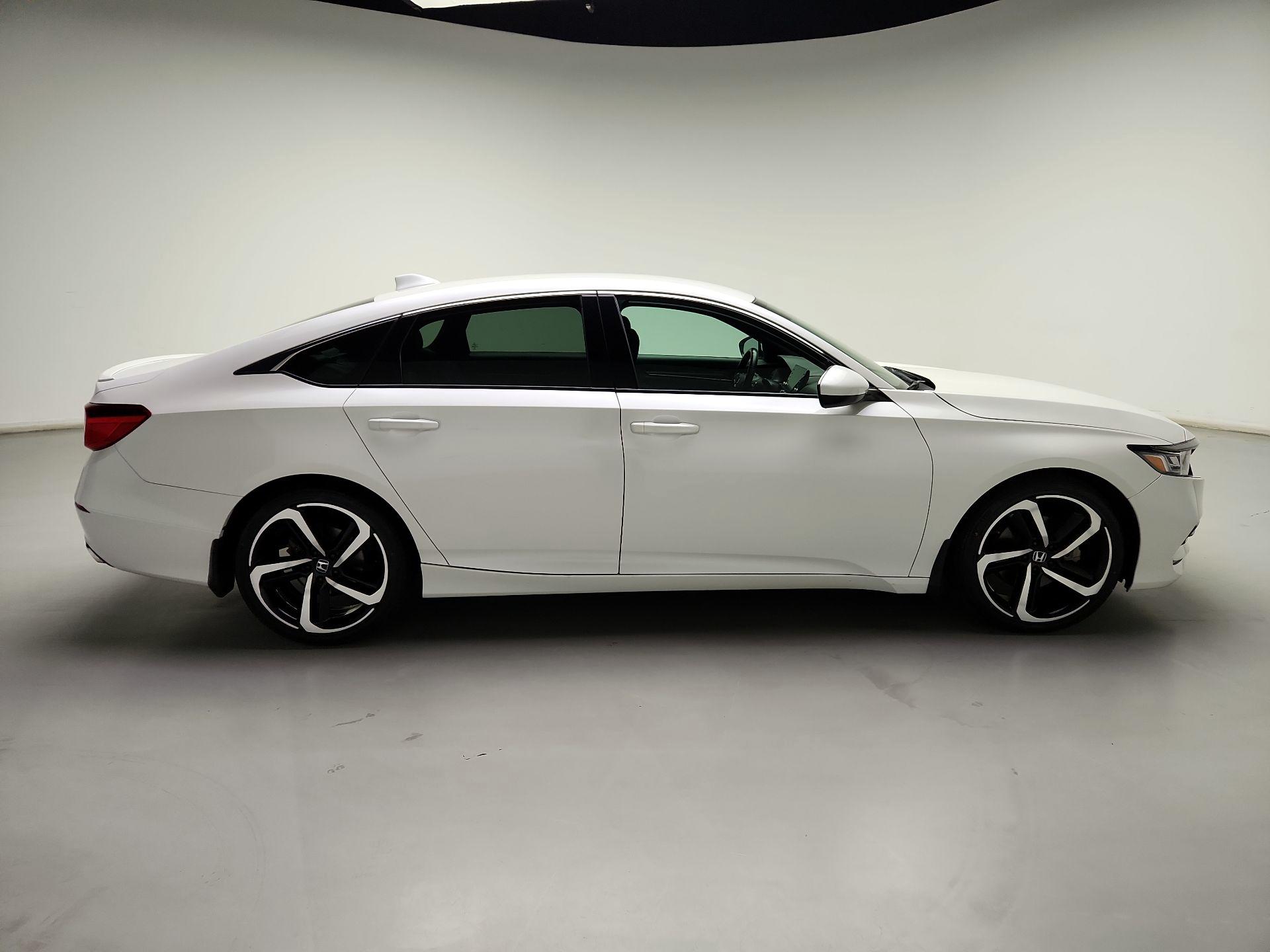 Thumbnail: 2018 Honda Accord - 4