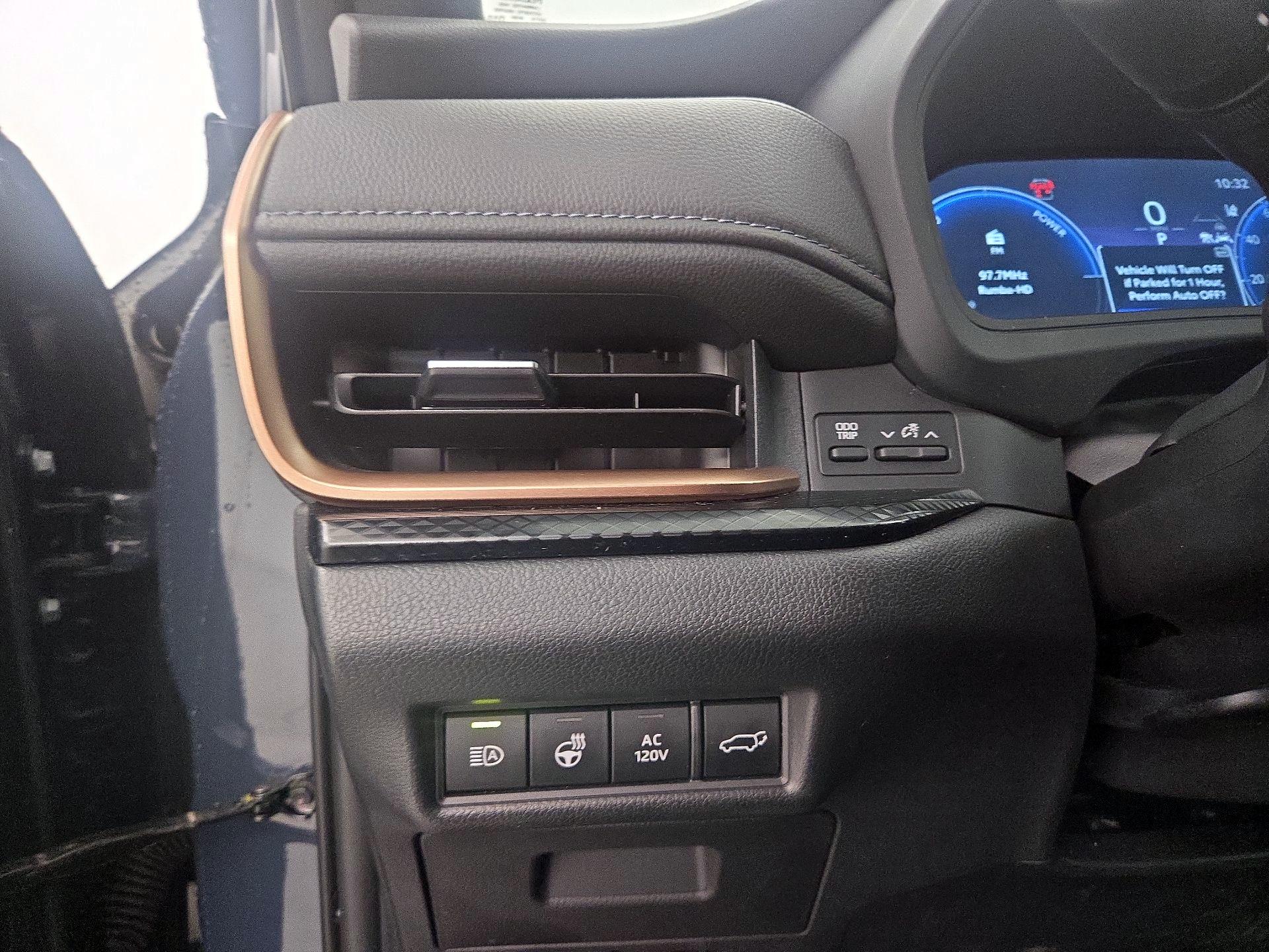 Thumbnail: 2026 Toyota Highlander - 13