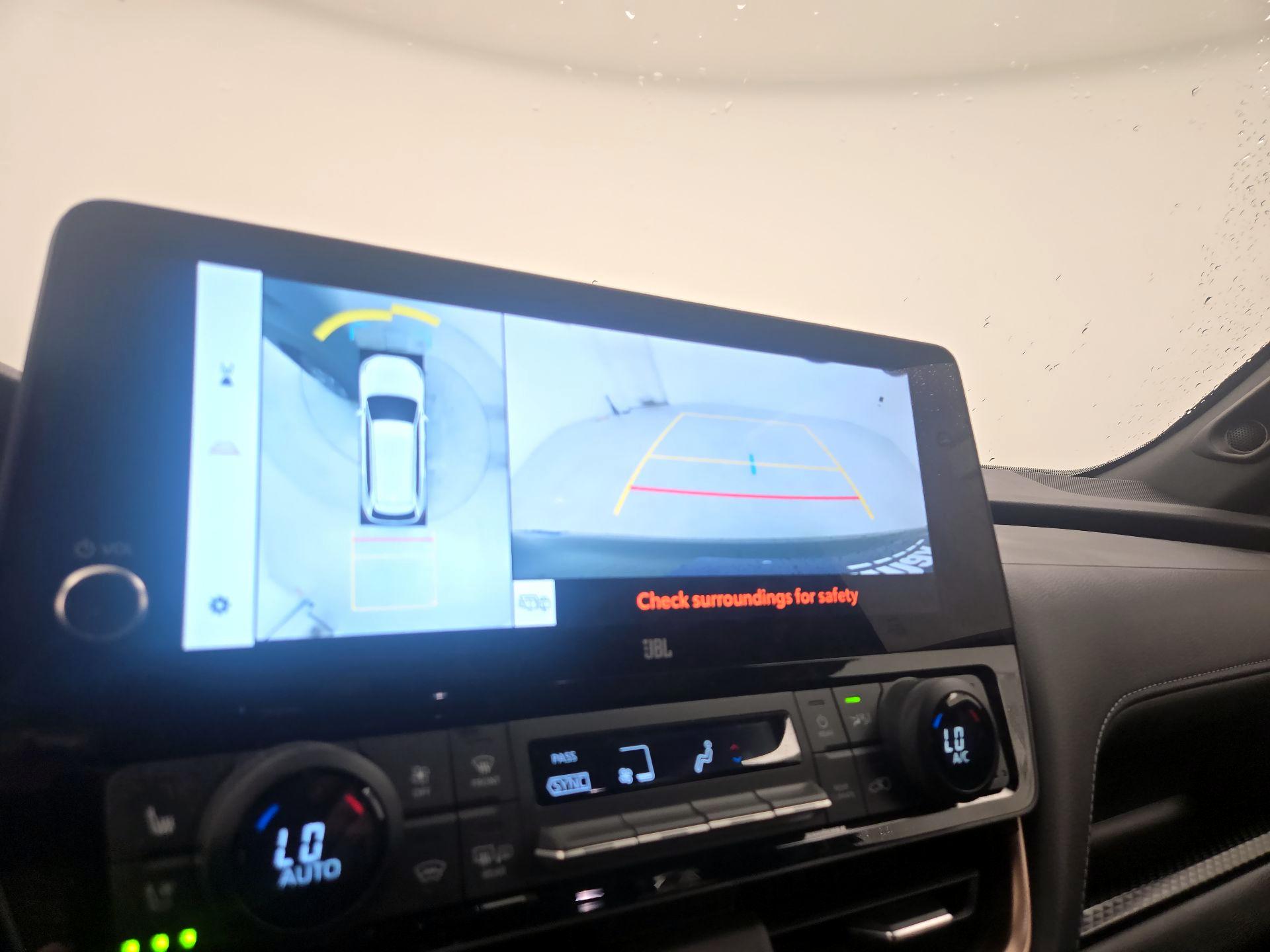 Thumbnail: 2026 Toyota Highlander - 15
