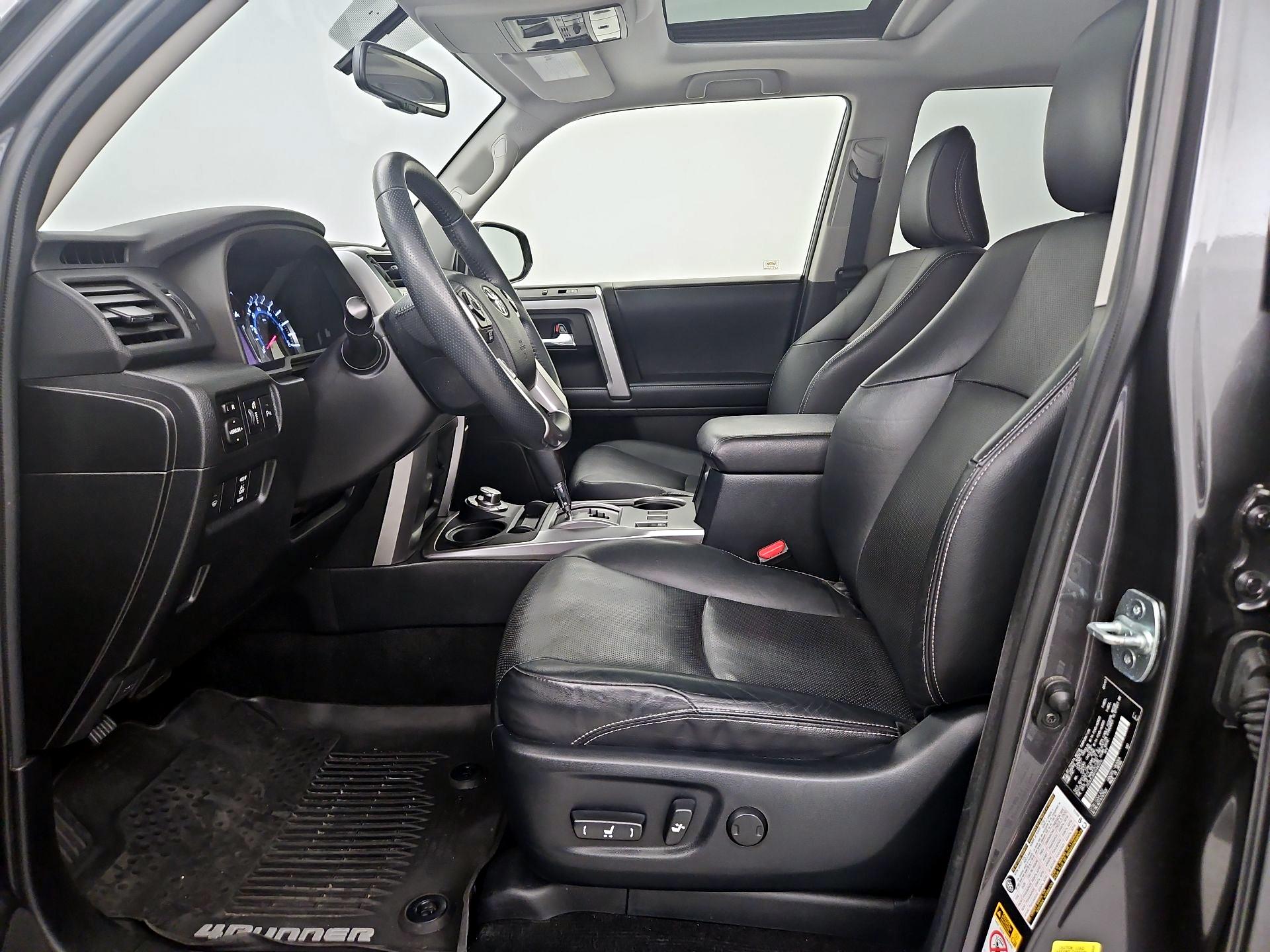 Thumbnail: 2017 Toyota 4Runner - 11